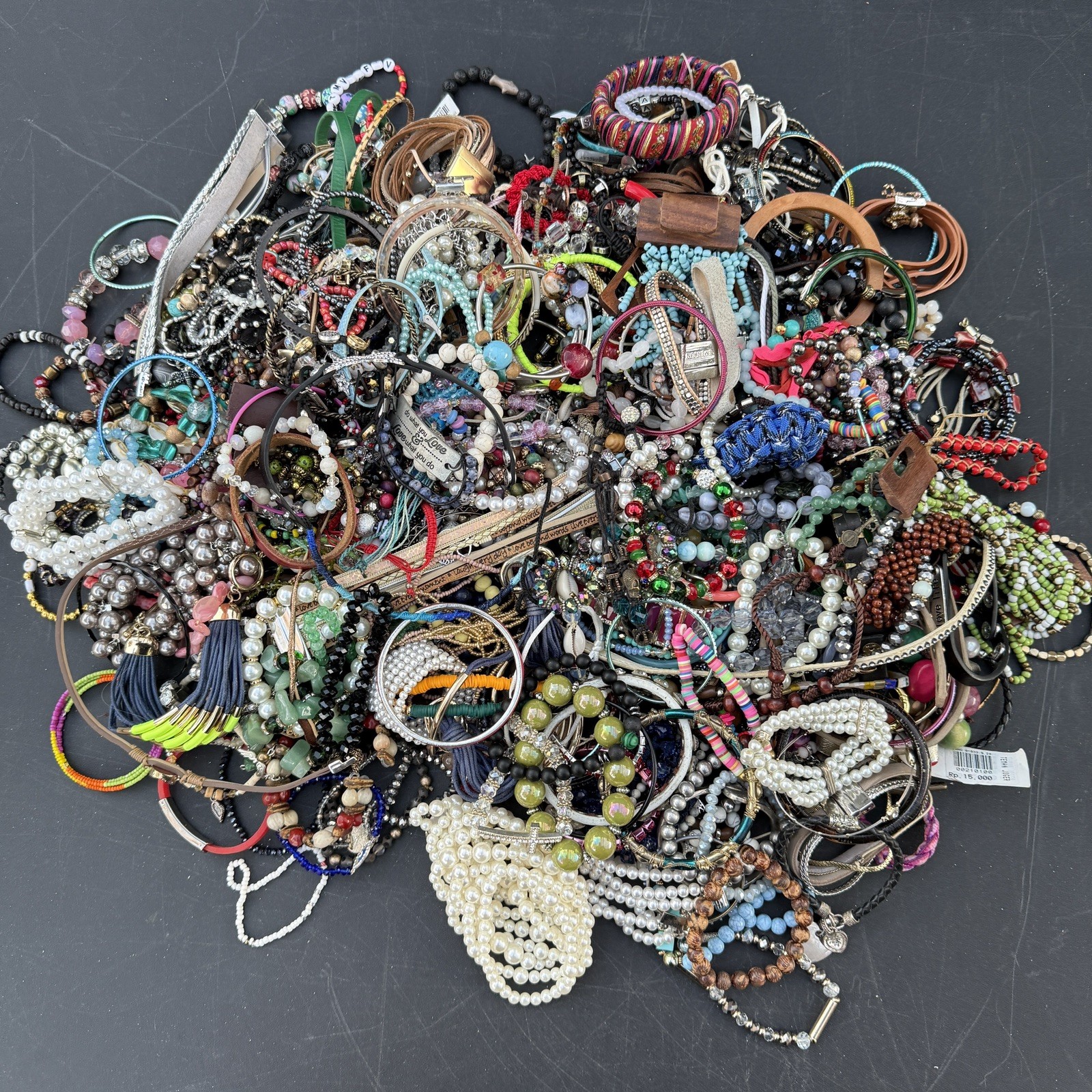 10LB Vtg Modern Beaded Charm Stretch Multicolor Bracelet Fashion Jewelry Lot Br6 10LB Vtg Modern Beaded Charm Stretch Multicolor Bracelet Fashion Jewelry Lot Br6