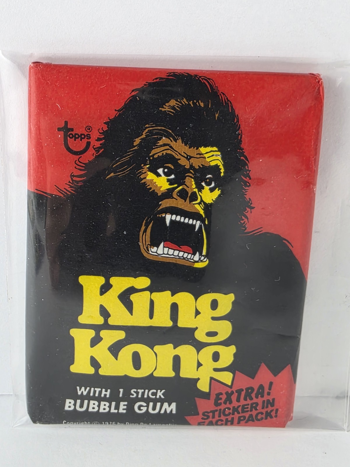 Vintage 1976 sealed in original package King Kong trading cards. Vintage 1976 sealed in original package King Kong trading cards.