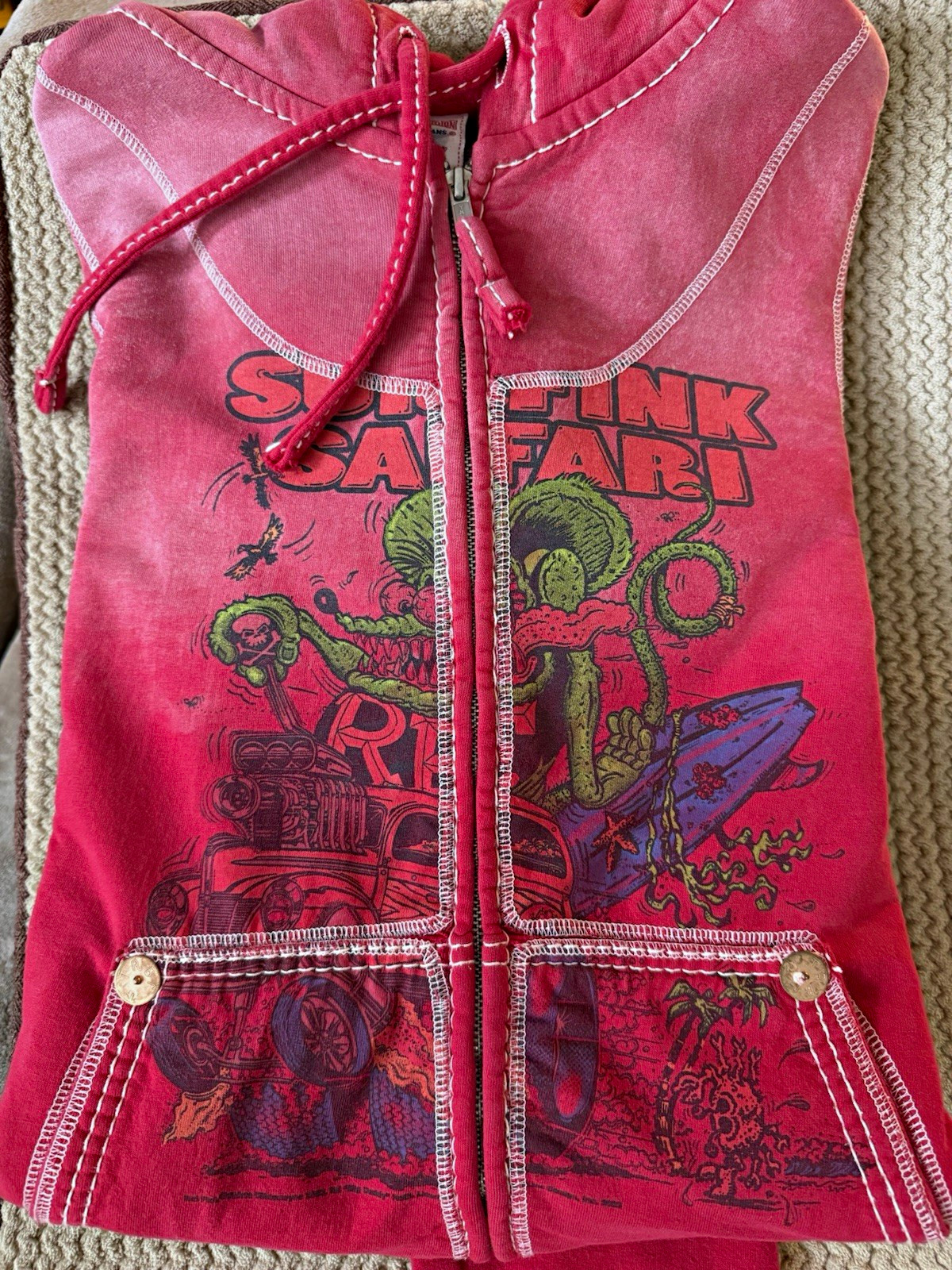 VTG 2007 True Religion x Ed Roth Rat Fink Hoodie Big T Stitch Red Med RARE