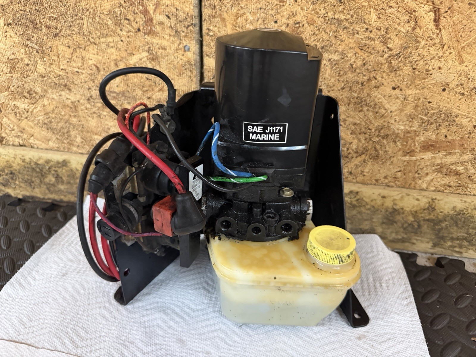 Mercruiser Alpha & Bravo Complete Trim Pump FRESHWATER Mercruiser Alpha & Bravo Complete Trim Pump FRESHWATER