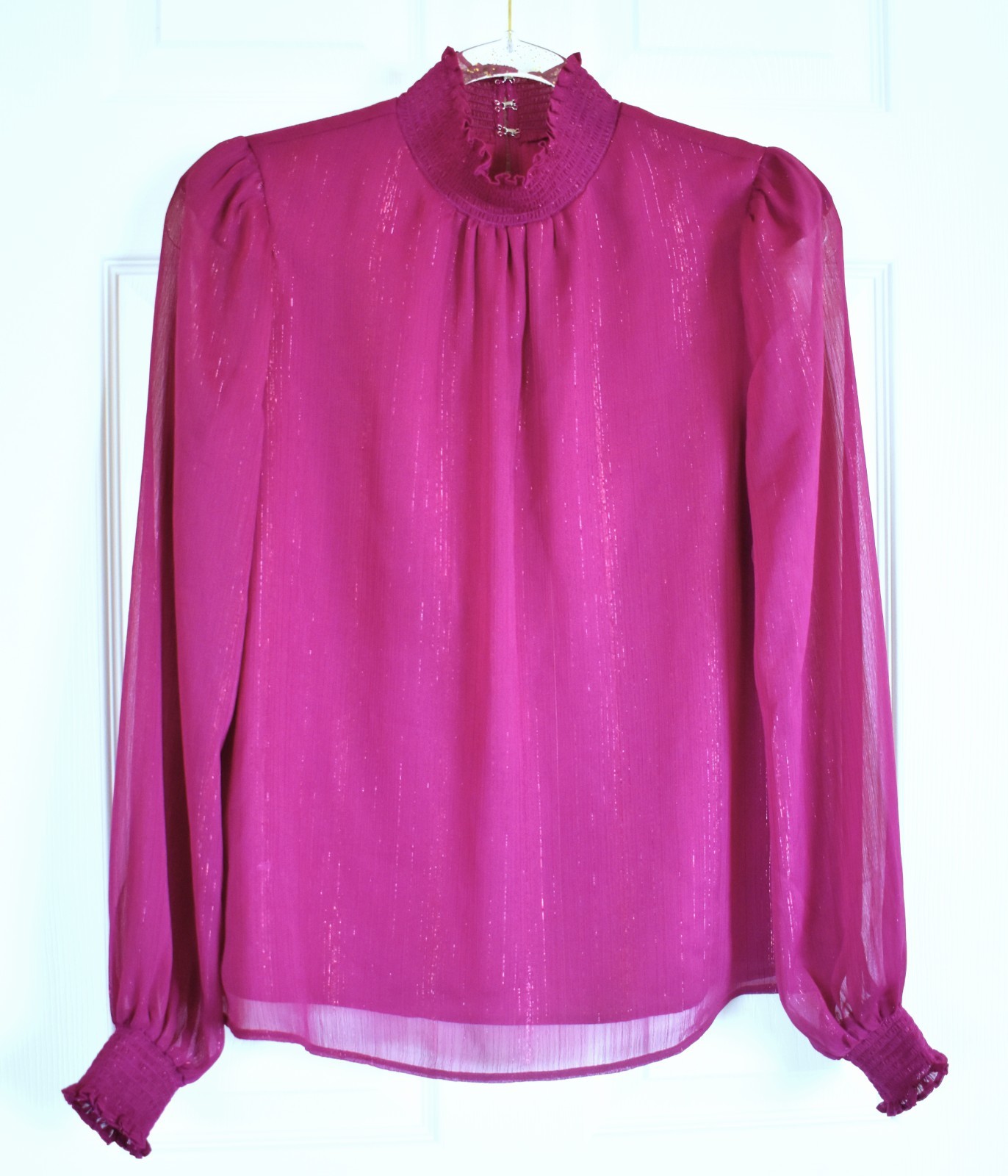 NWT Women\'s EXPRESS Mock Neck Blouse Fuchsia Pink Long Sleeve Shimmer SMALL NWT Women\'s EXPRESS Mock Neck Blouse Fuchsia Pink Long Sleeve Shimmer SMALL