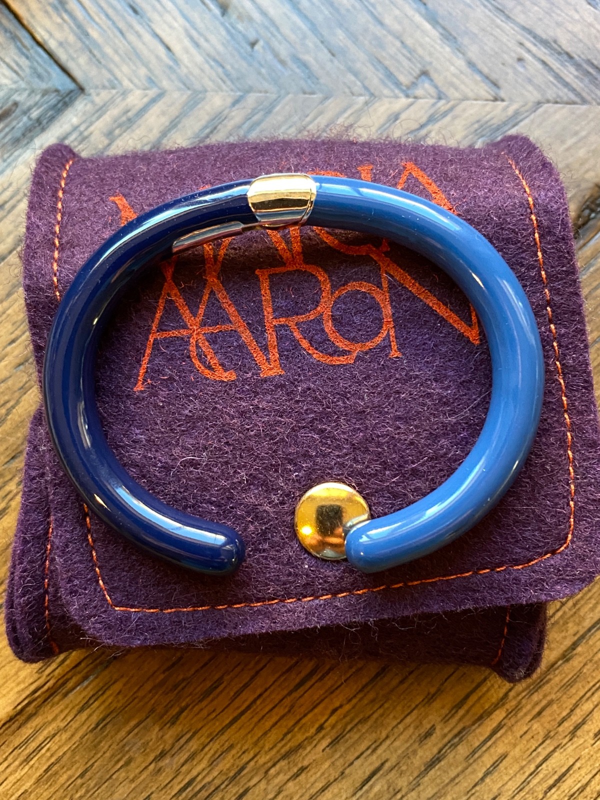 MARLA AARON - HINGED CUFFLING BRACELET - STERLING SILVER & ENAMEL- SLIGHTLY USED MARLA AARON - HINGED CUFFLING BRACELET - STERLING SILVER & ENAMEL- SLIGHTLY USED