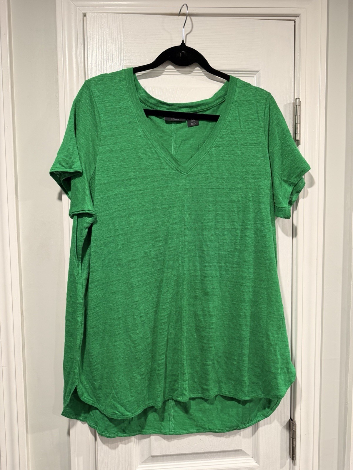 NWOT Tahari Size 1X Kelly Green 100% Linen V Neck Short Sleeve Relaxed Fit Top NWOT Tahari Size 1X Kelly Green 100% Linen V Neck Short Sleeve Relaxed Fit Top