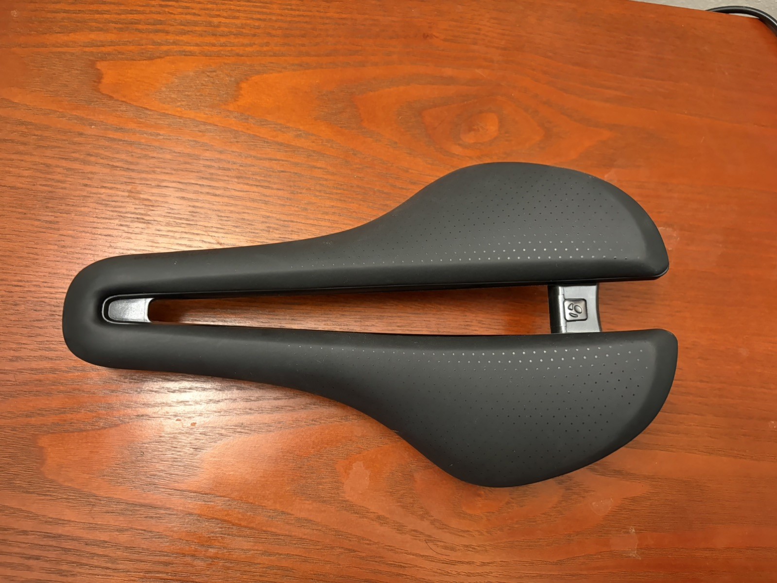 Brand New Bontrager Aeolus Comp 145mm Saddle – Trek Madone Gen 8 Take-Off