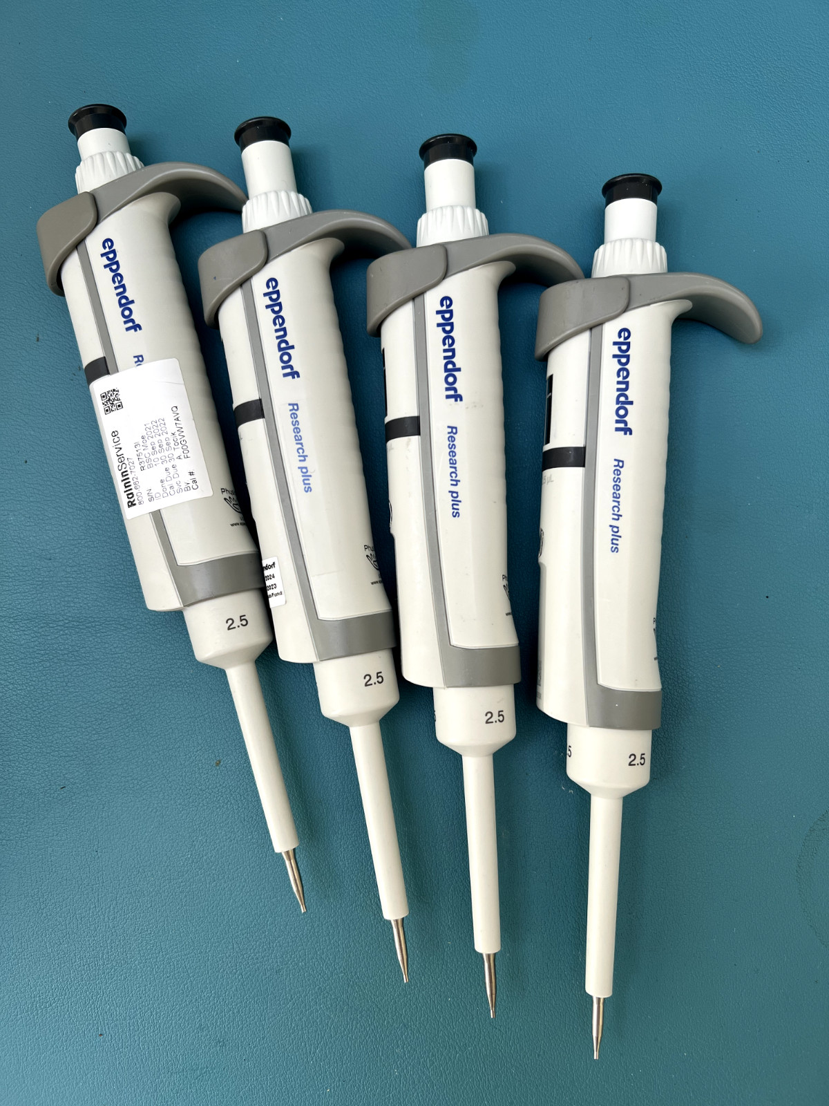 Eppendorf Research Plus single multiple 8 12 channel Pipette,  pipettes set, cal