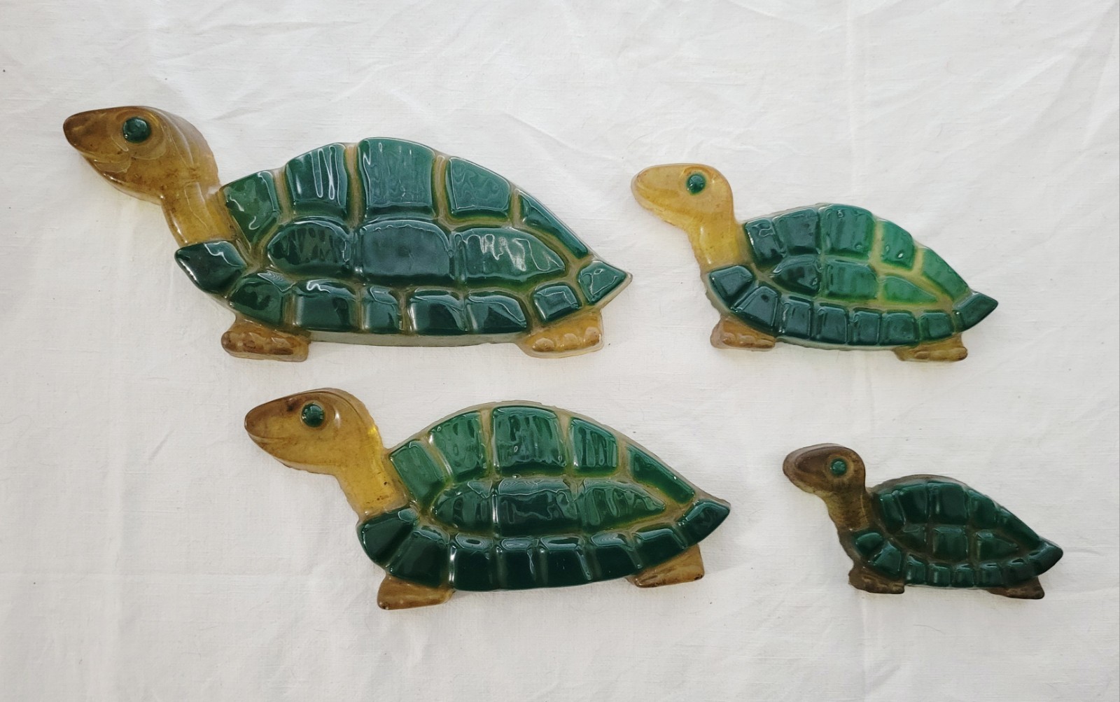 Vintage 1970's Acrylic Wall Hanging Kitsch Groovy Turtles Decor Vintage 1970's Acrylic Wall Hanging Kitsch Groovy Turtles Decor