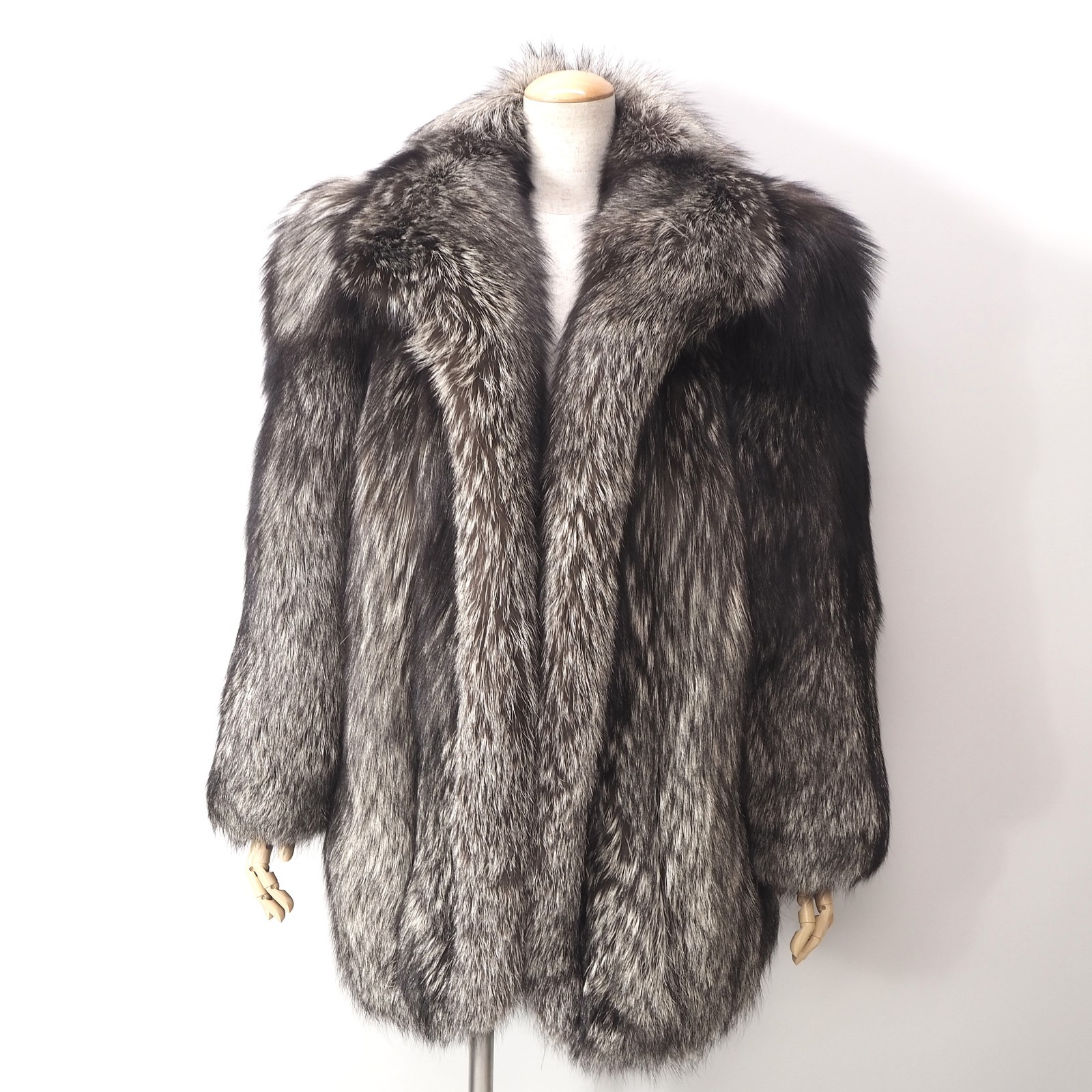 SAGA FOX ROYAL Real Silver Fox Fur Coat Jacket Women Soft Thick Beautiful L