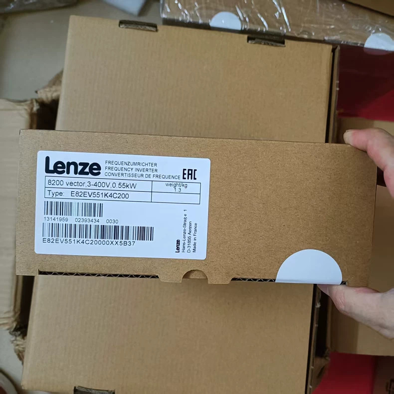 US Free TAX 1PC NEW LENZE E82EV551K4C200 Inverter E82EV551K-4C200 E82EV551K4C200 US Free TAX 1PC NEW LENZE E82EV551K4C200 Inverter E82EV551K-4C200 E82EV551K4C200