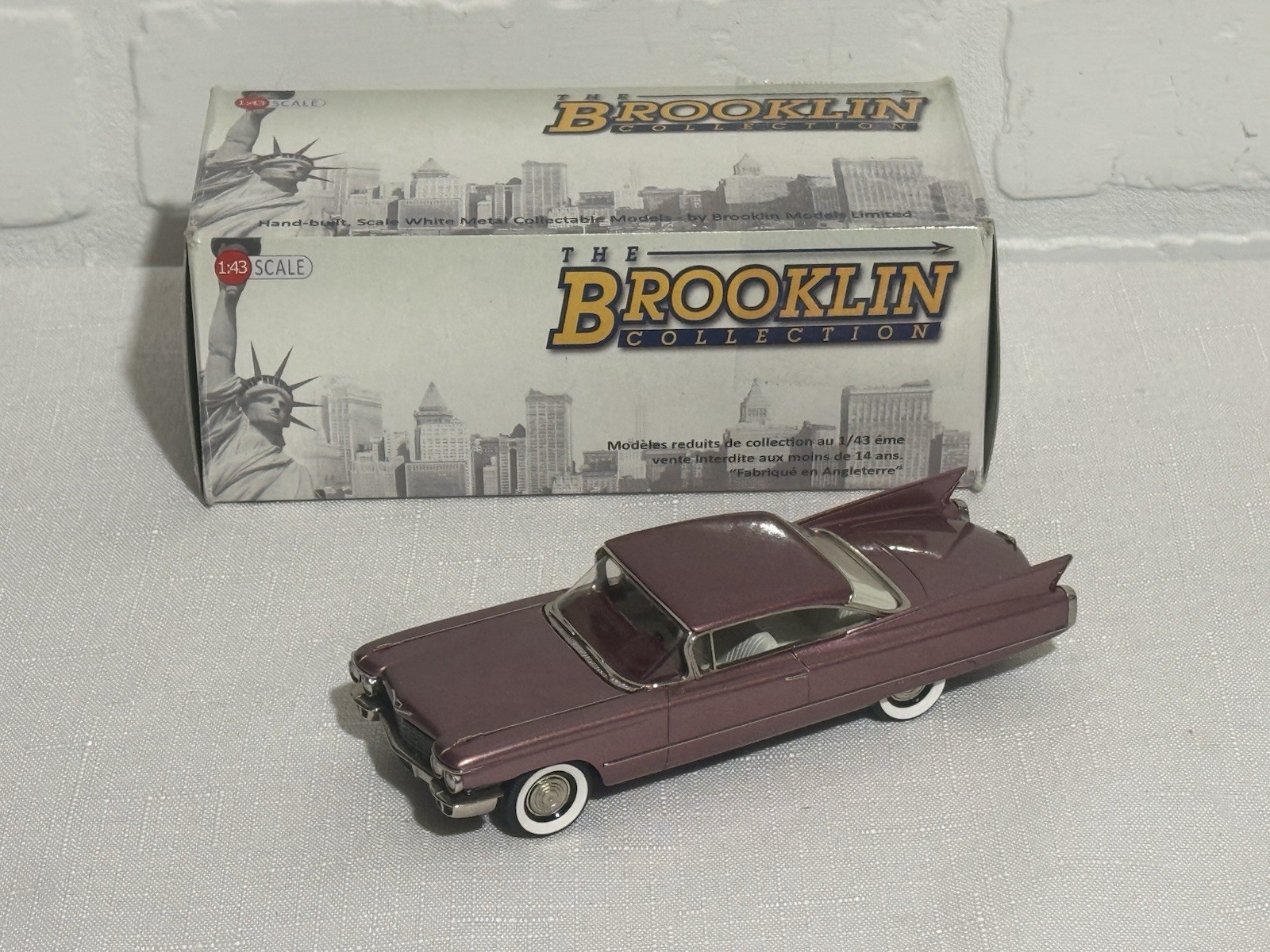 1/43 Brooklin Models 1960 Cadillac Series 62 Coupe Siena Rose Metallic BRK. 207 1/43 Brooklin Models 1960 Cadillac Series 62 Coupe Siena Rose Metallic BRK. 207