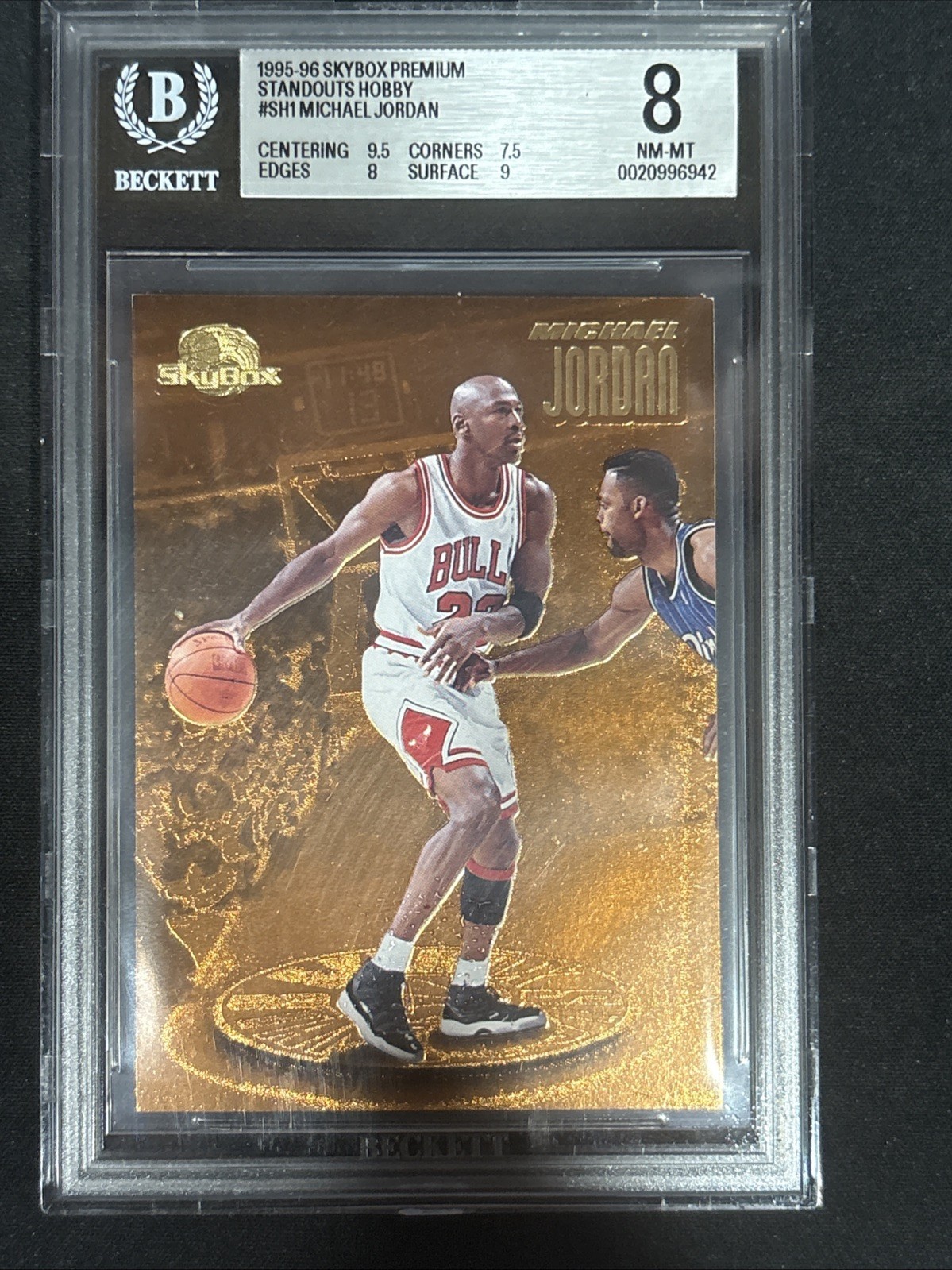 1995-96 Skybox Premium - Hobby Standouts Michael Jordan #SH1 BGS 8 (9.5 Cent.) 1995-96 Skybox Premium - Hobby Standouts Michael Jordan #SH1 BGS 8 (9.5 Cent.)