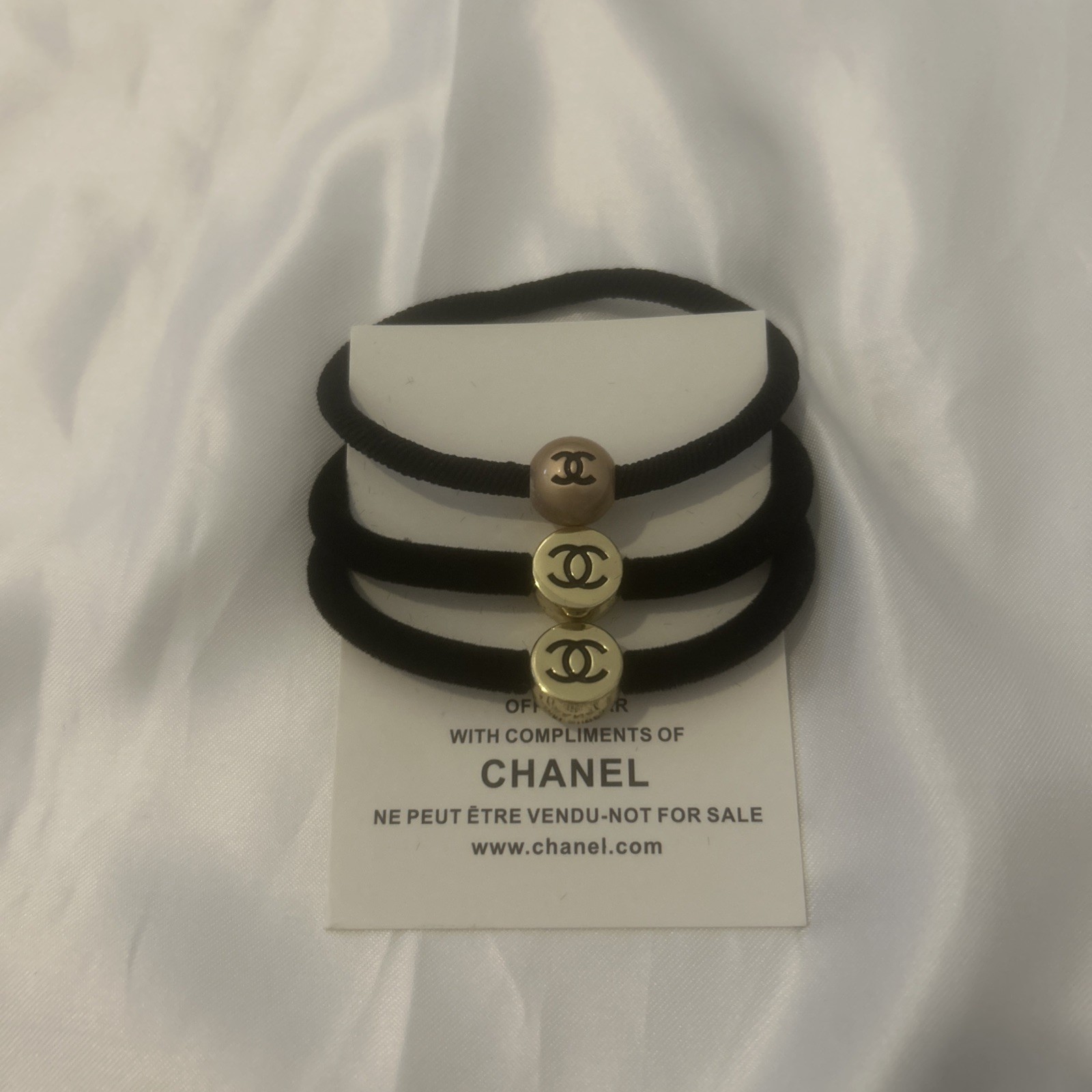 Hair Clips GWP VIP Gift ChanelBeauté Hair Clips GWP VIP Gift ChanelBeauté