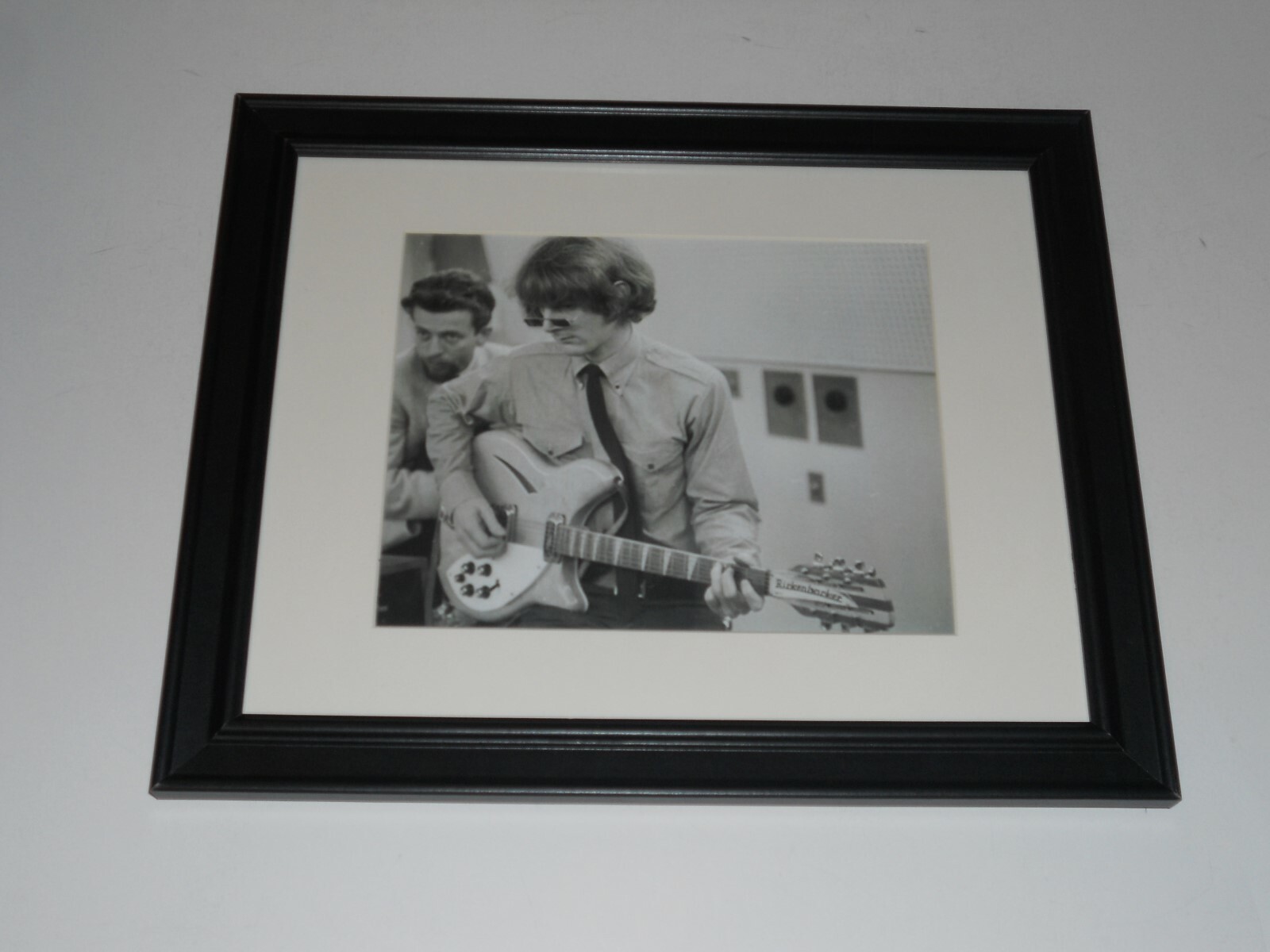 Framed The Byrds Roger McGuinn Rickenbacker Guitar in Studio 1964 14\