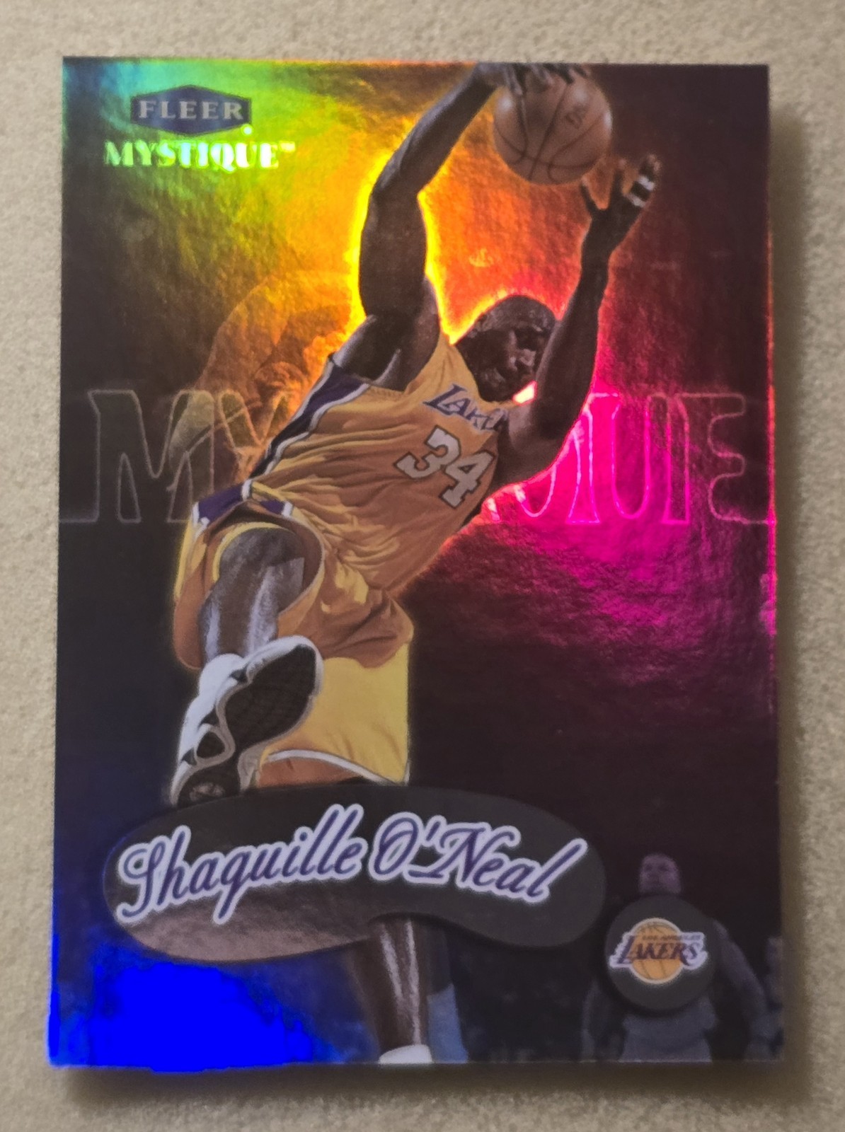 1999-00 Fleer Mystique SHAQUILLE O'NEAL #22 Los Angeles Lakers Holofoil 