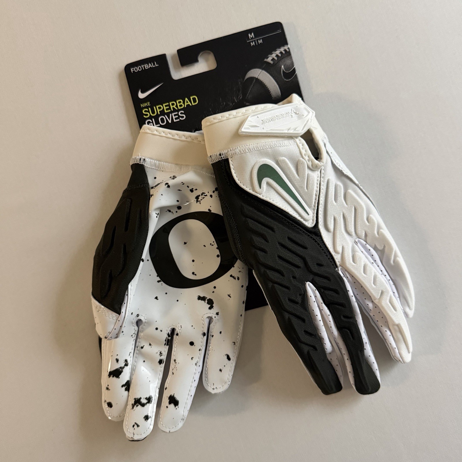 Nike Oregon Ducks Eggshell Superbad Gloves Mens MEDIUM