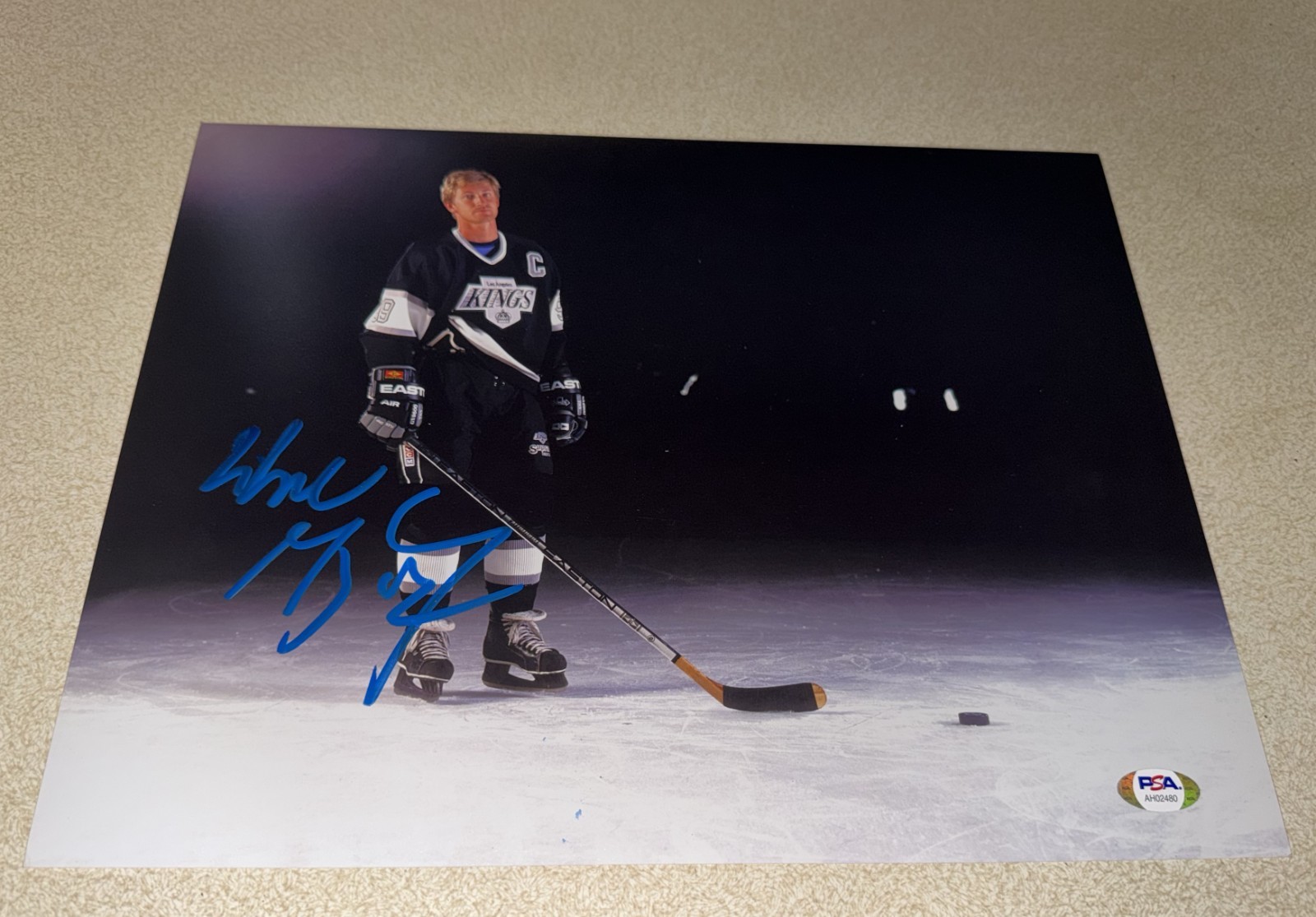 Wayne Gretzky Signed 11x14 Photo Los Angeles Kings The Great One 9X NHL MVP PSA