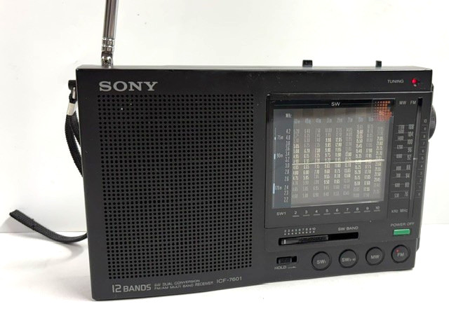 Sony ICF-7601 FM/AM/SW 12 Bands (1988) Tested & Working - Sony ICF-7601 FM/AM/SW 12 Bands (1988) Tested & Working -