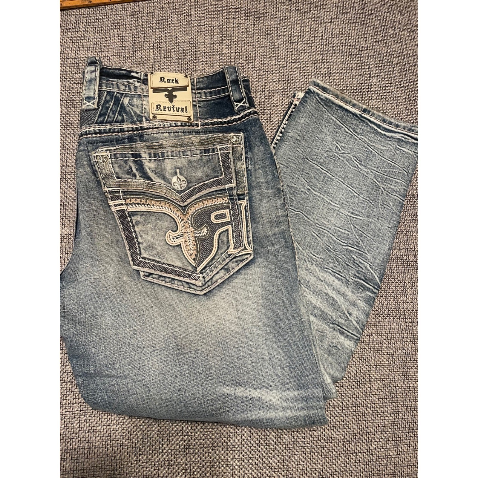 Rock Revival Alpine Green Kind Tapered Distressed Jeans Mens 38 EP3626E Rock Revival Alpine Green Kind Tapered Distressed Jeans Mens 38 EP3626E