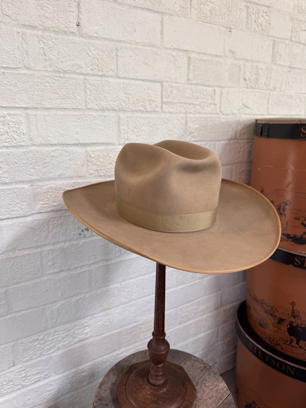 Vintage Stetson 3X Beaver Quality XXX Western Cowboy Hat Tan Felt 6 3/4 XL