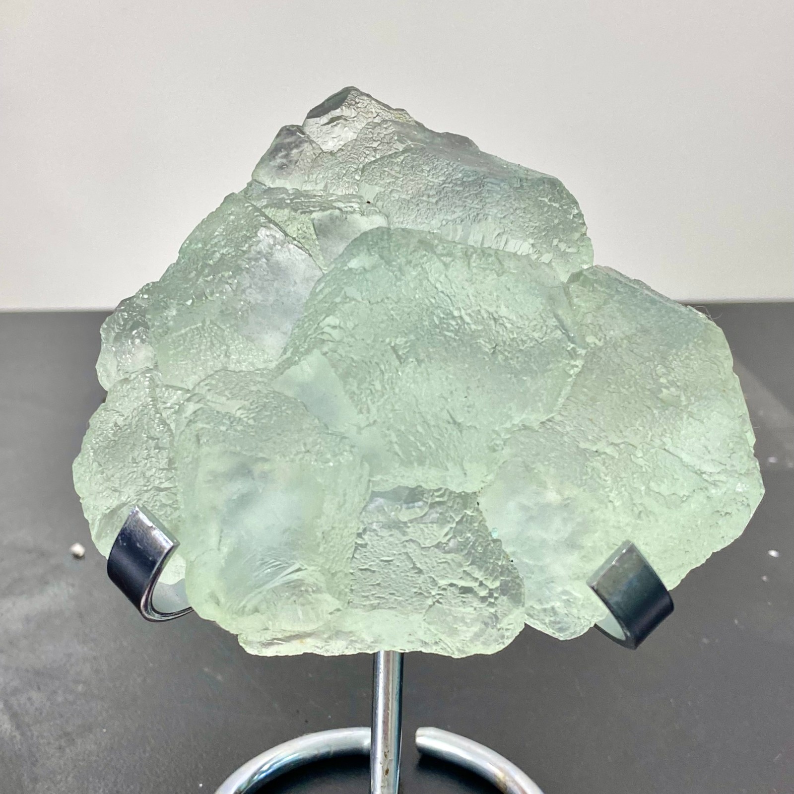 405G  Natural Green Fluorite Crystal Mineral Specimen Rough Stone Healing