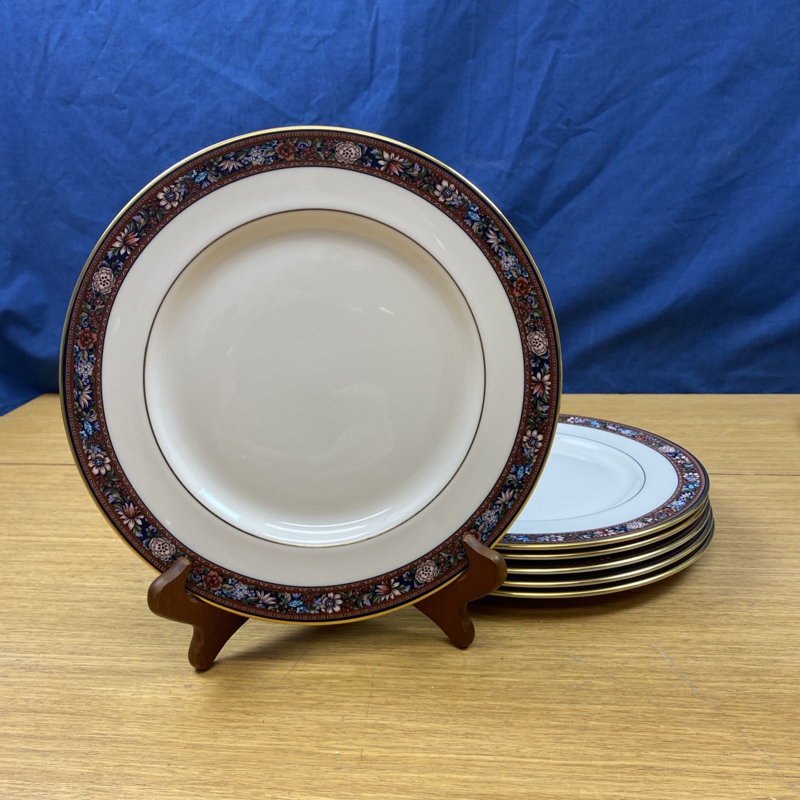 6 Lenox Witherspoon Presidential Collection 10 5/8” Dinner Plates 6 Lenox Witherspoon Presidential Collection 10 5/8” Dinner Plates