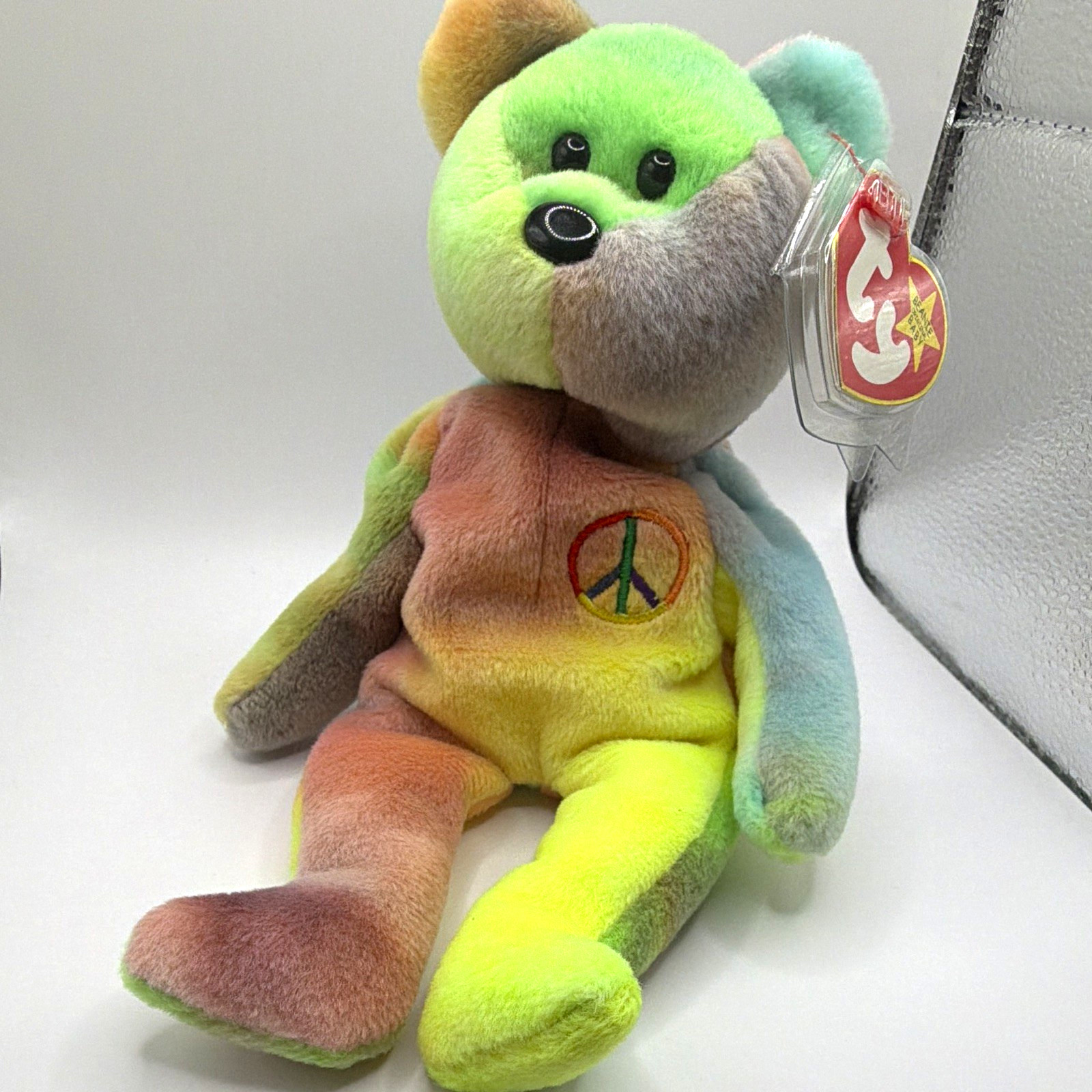 Ty Beanie Babies Peace Bear Beanbag, Vintage 1996, Display Case with errors Ty Beanie Babies Peace Bear Beanbag, Vintage 1996, Display Case with errors
