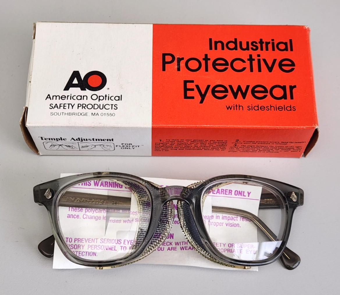 AO American Optical Industrial Protective Eyewear Safety Glasses 6M Z87 50, New AO American Optical Industrial Protective Eyewear Safety Glasses 6M Z87 50, New