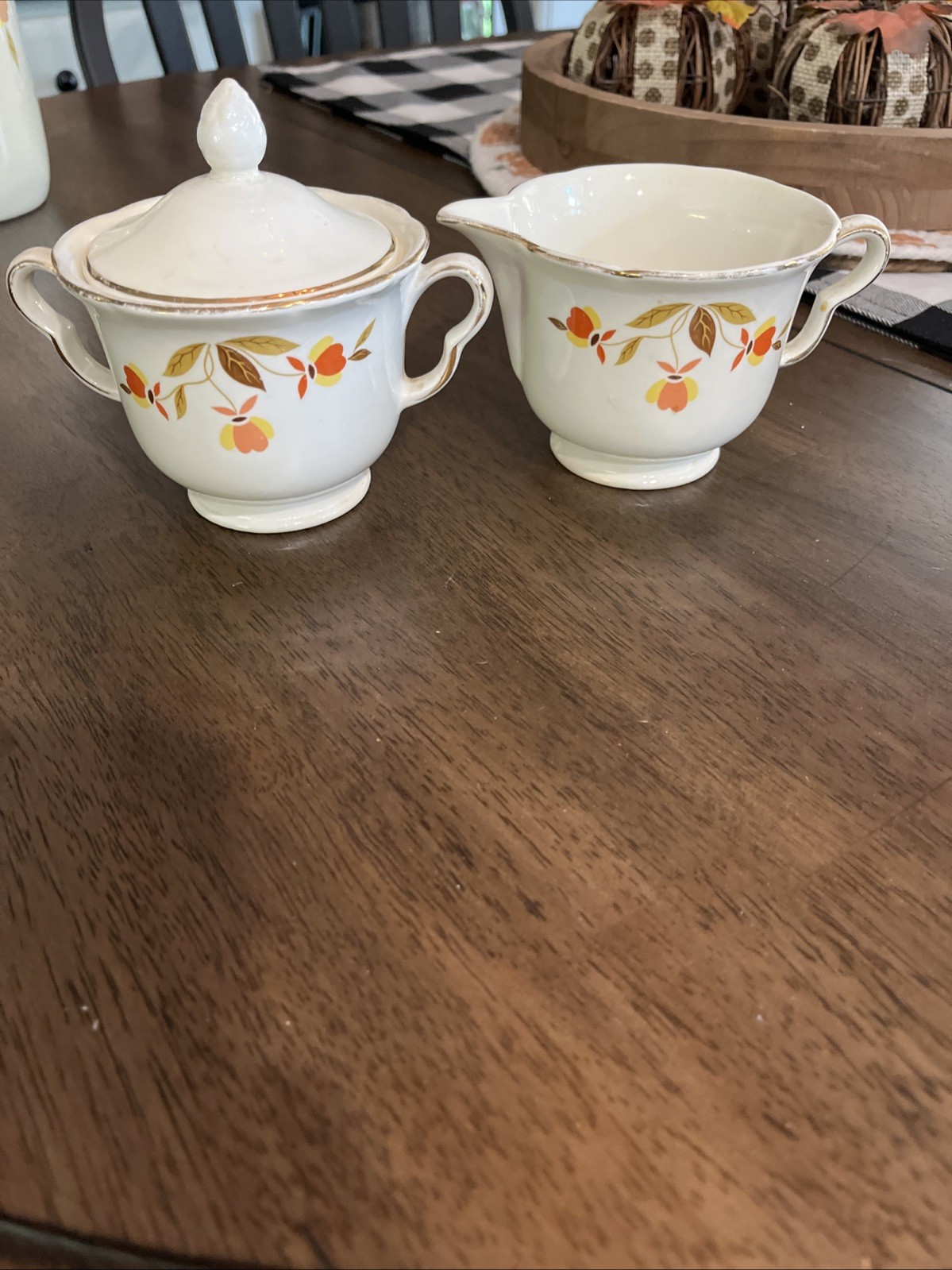 VINTAGE HALL AUTUMN LEAF MARY DUNBAR JEWEL TEA CREAM & SUGAR SERVING SET VINTAGE HALL AUTUMN LEAF MARY DUNBAR JEWEL TEA CREAM & SUGAR SERVING SET