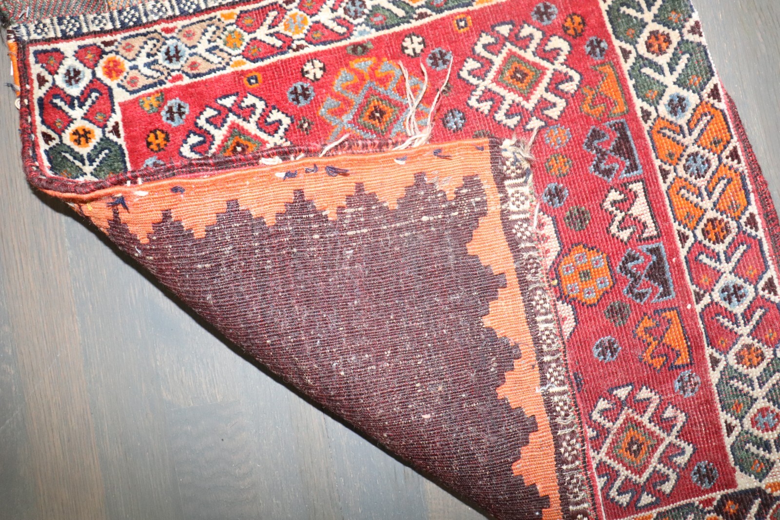 Antique Complete Bagface Rug 1\'8\'\'x1\'9\'\' Antique Complete Bagface Rug 1\'8\'\'x1\'9\'\'