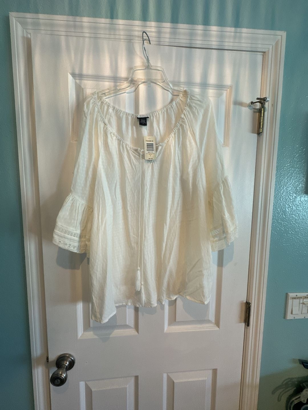TorrID Women\'s White Lace Trim Blouse Size 0 TorrID Women\'s White Lace Trim Blouse Size 0