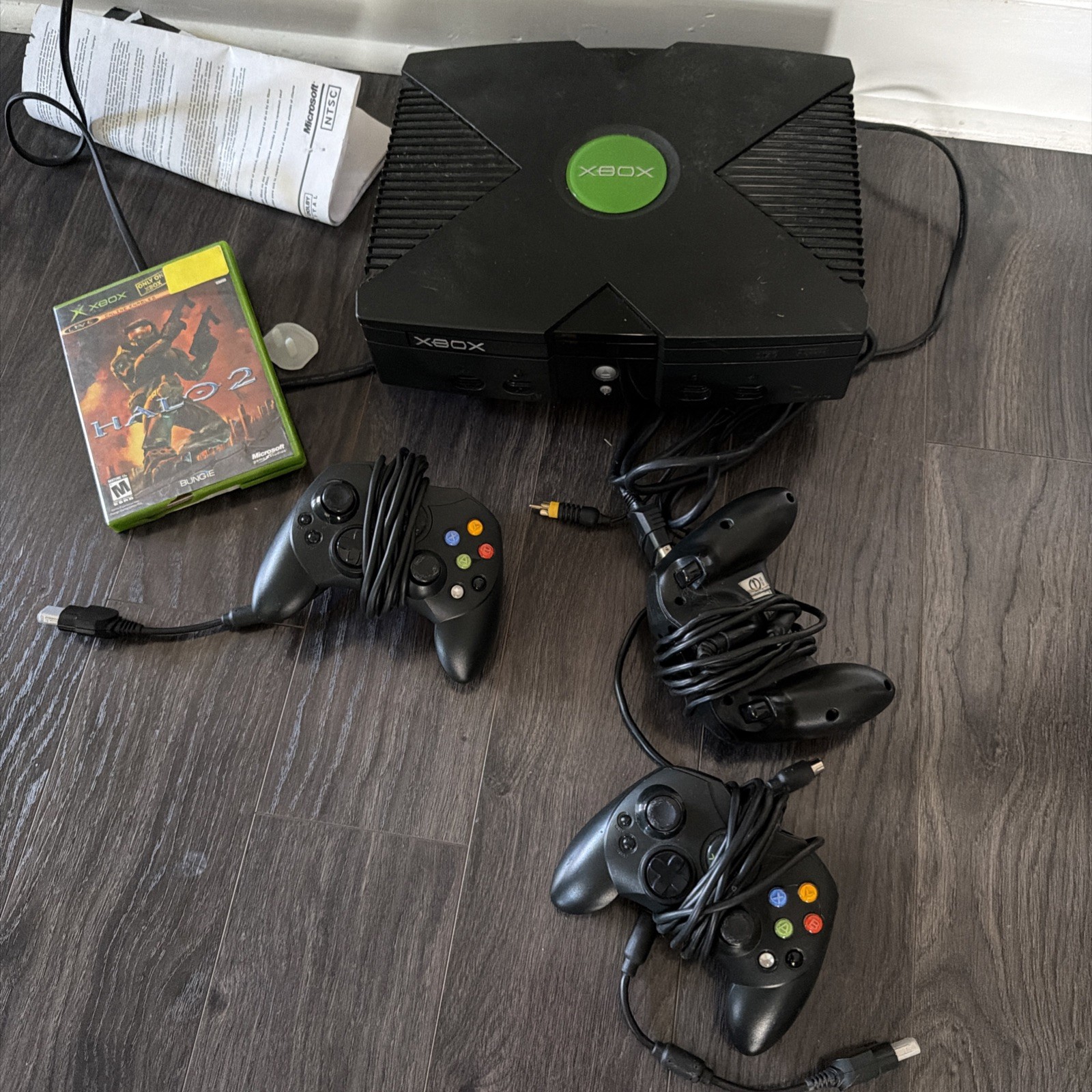Microsoft Original Xbox Console Bundle XBOX 3 CONTROLLER W/ CORDS Microsoft Original Xbox Console Bundle XBOX 3 CONTROLLER W/ CORDS