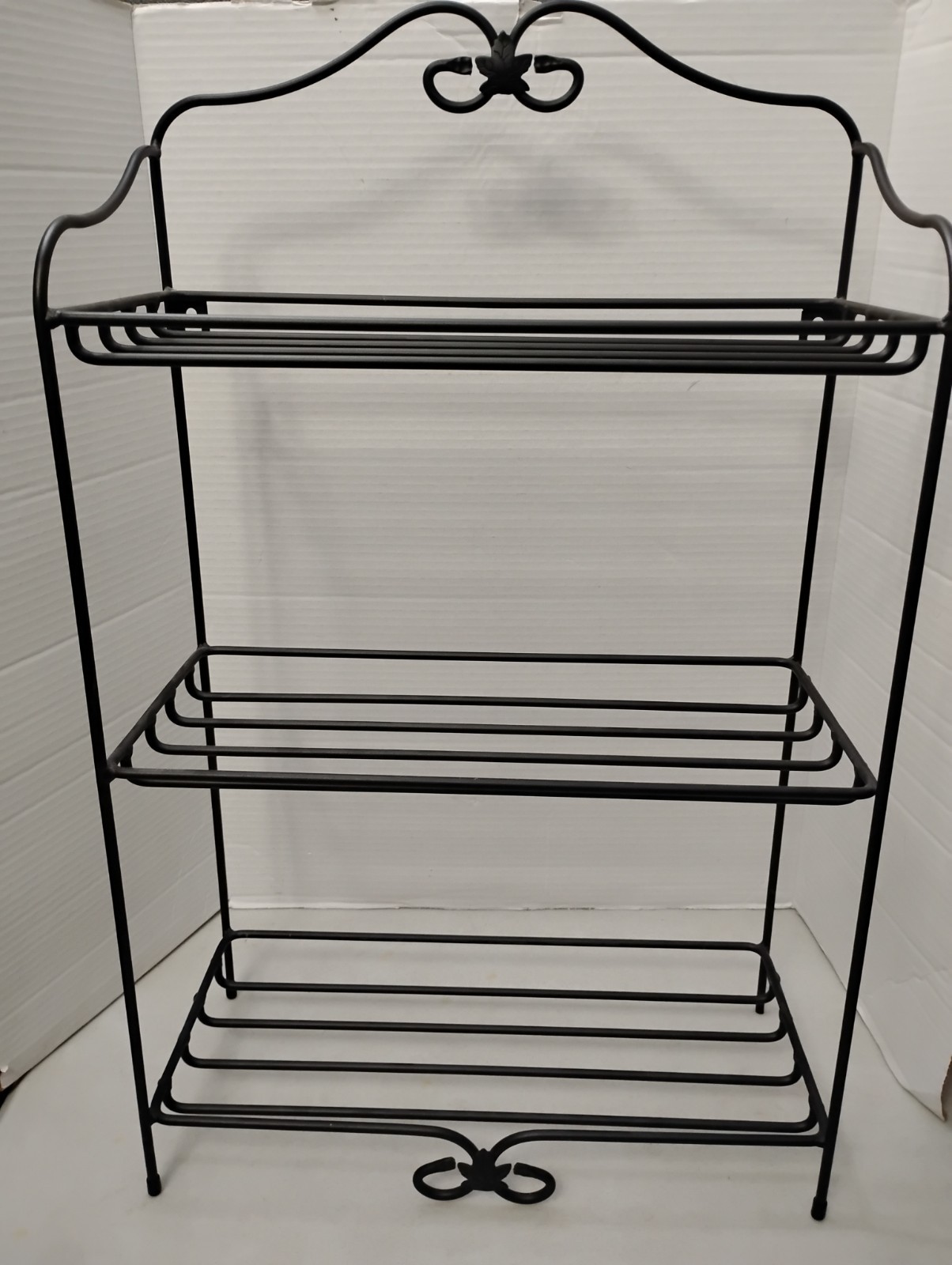 Longaberger Wrought Iron 3 Tier Bread Basket Free Standing OR Wall Hang Rack SEE Longaberger Wrought Iron 3 Tier Bread Basket Free Standing OR Wall Hang Rack SEE