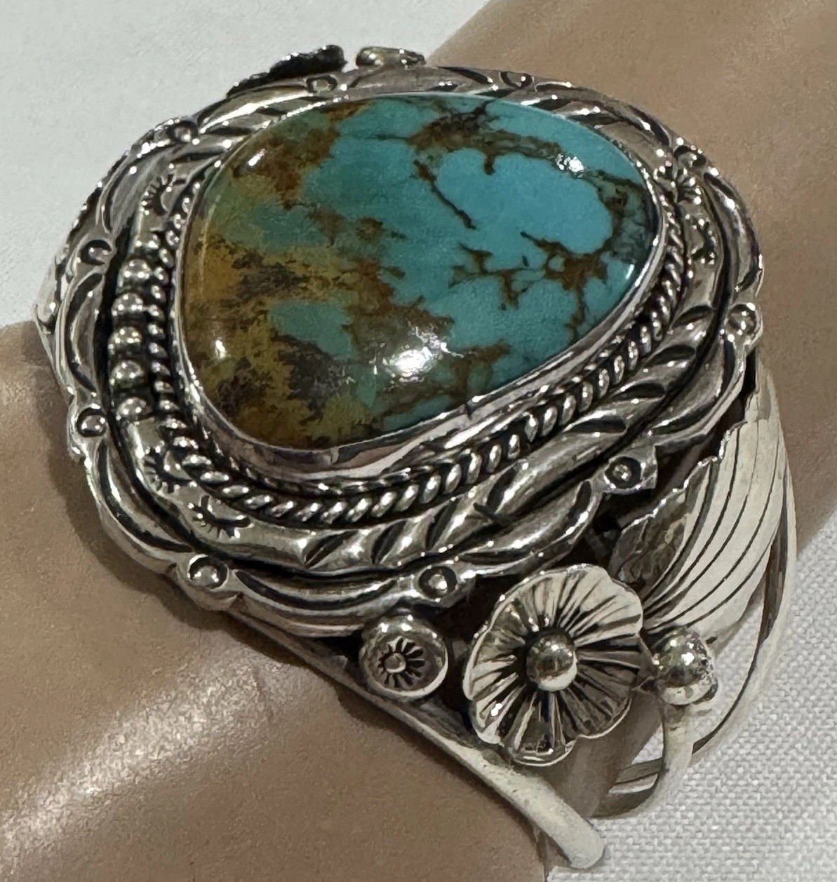 Gorgeous ROYSTON Sterling Silver NAVAJO Squash Blossom CUFF BRACELET Signed