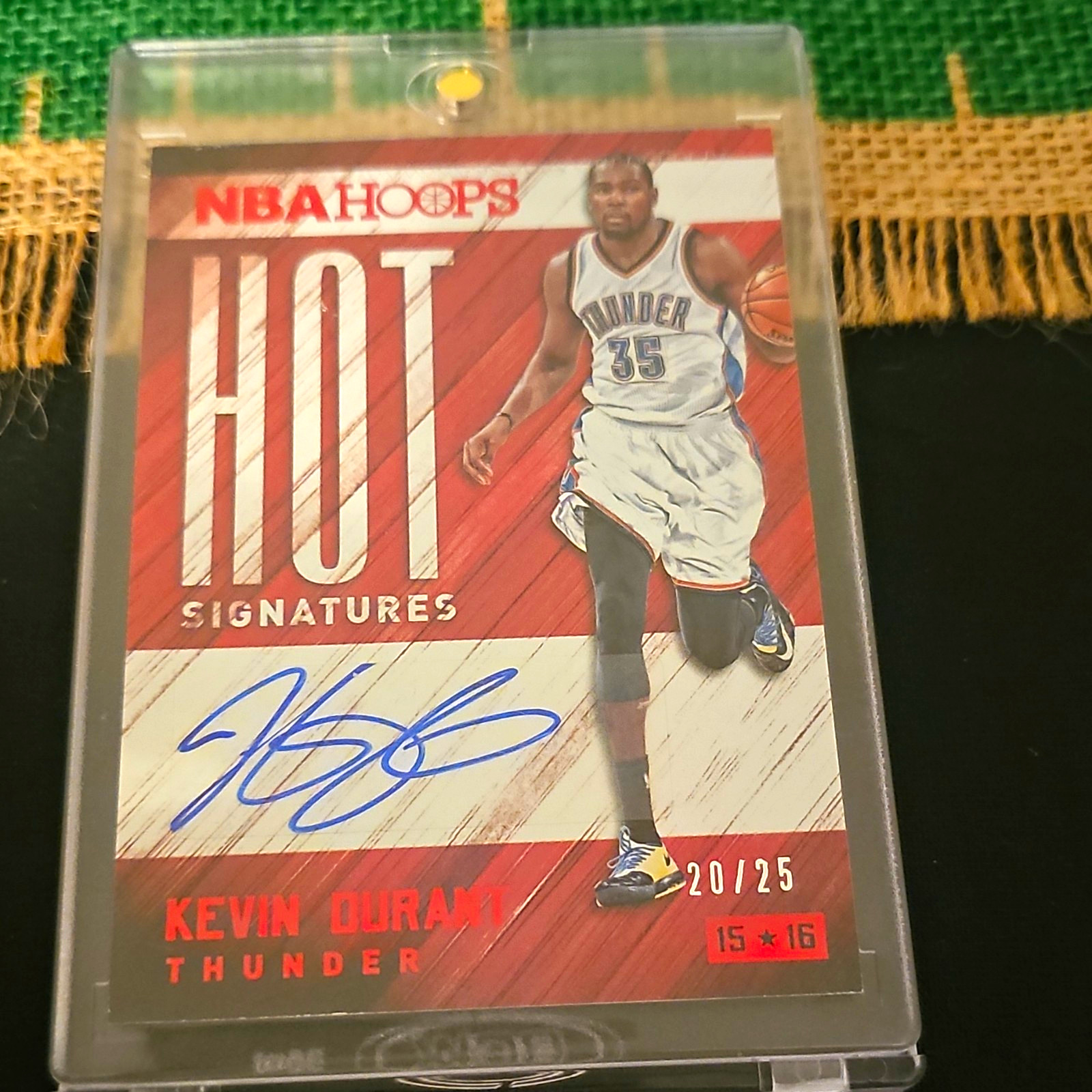 Panini 2015-16 NBA Hoops Hot Signatures Kevin Durant Auto HS-KD /25 Thunder