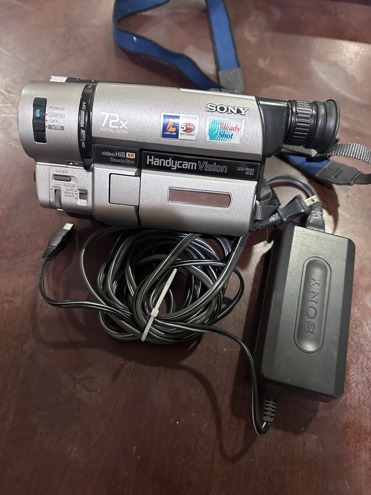 Sony CCD - TRV65 Camcorder Working Sony CCD - TRV65 Camcorder Working