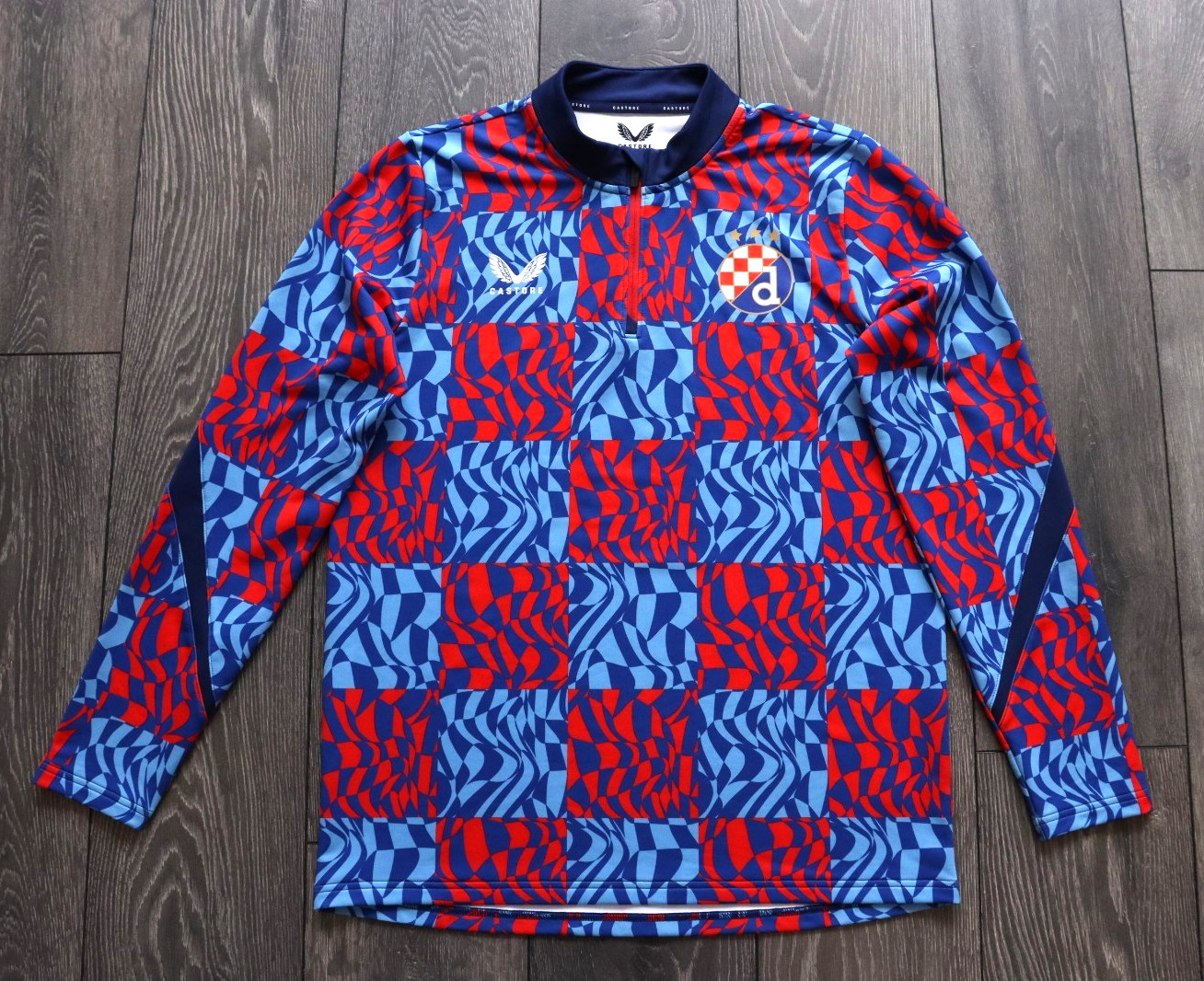 DINAMO ZAGREB CROATIA 2024 2025 ANTHEM JACKET CASTORE DRILL TOP SIZE MENS MEDIUM DINAMO ZAGREB CROATIA 2024 2025 ANTHEM JACKET CASTORE DRILL TOP SIZE MENS MEDIUM