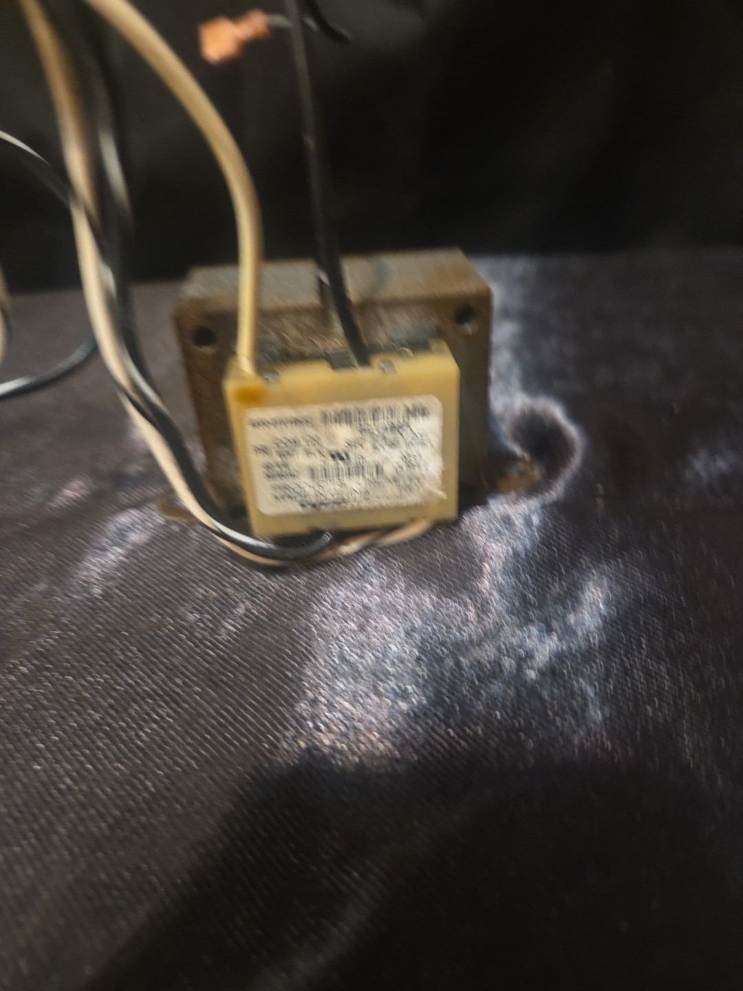 Nordyne 622337 120V 40 Va Transformer OEM 622337 Nordyne 622337 120V 40 Va Transformer OEM 622337