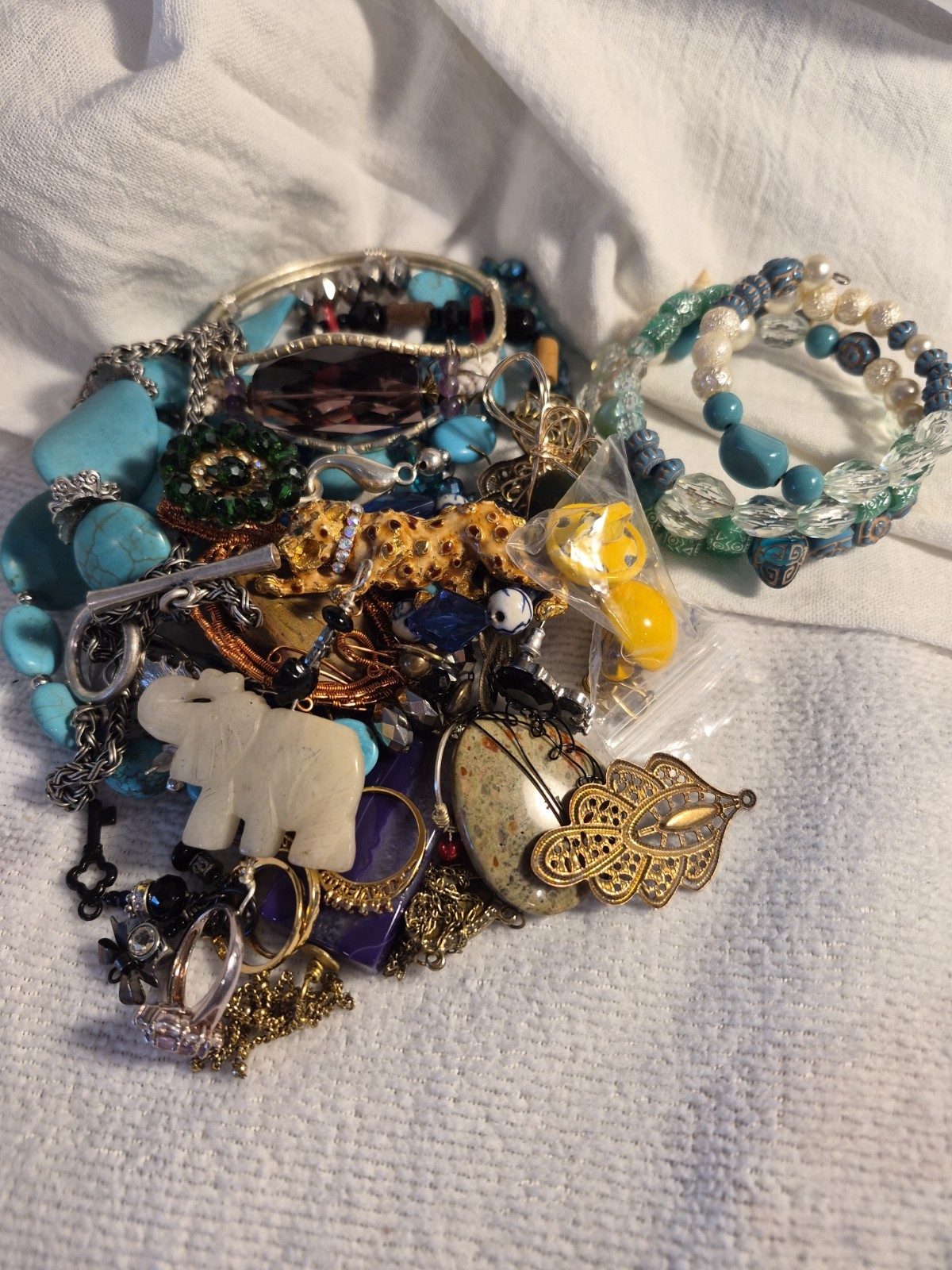1lb Mixed Lot Of Vintage And Artisan Pieces
