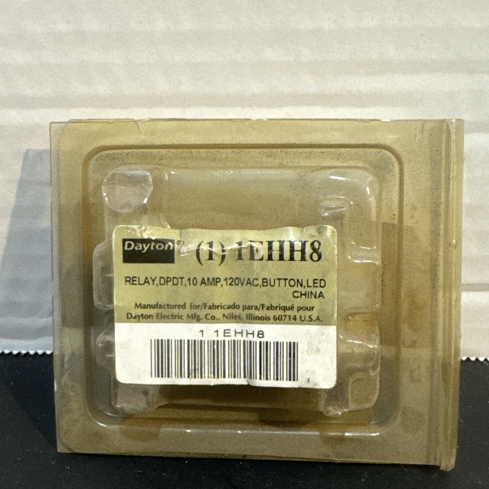 dayton 1EHH8 relay 10amp 120vac button LED NOS 4 count 