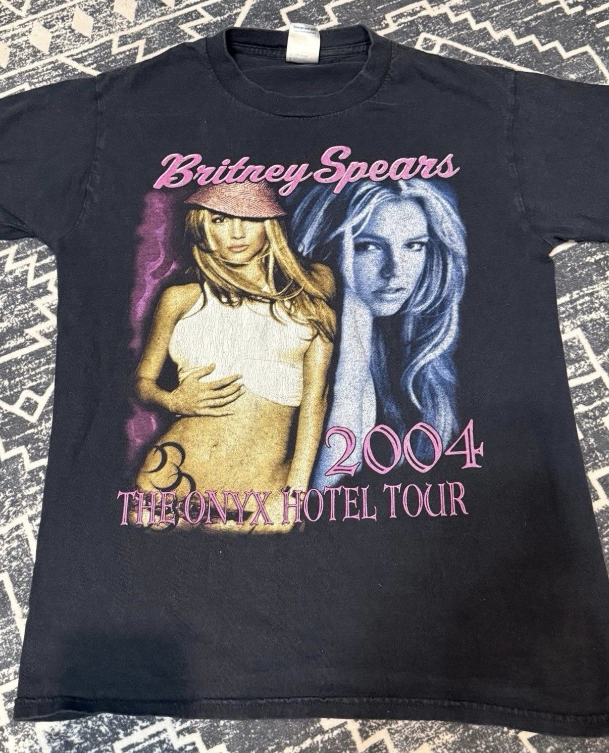 Britney Spears 2004 The Onyx Hotel Tour T-Shirt - Adult Small RARE 2000s Pop
