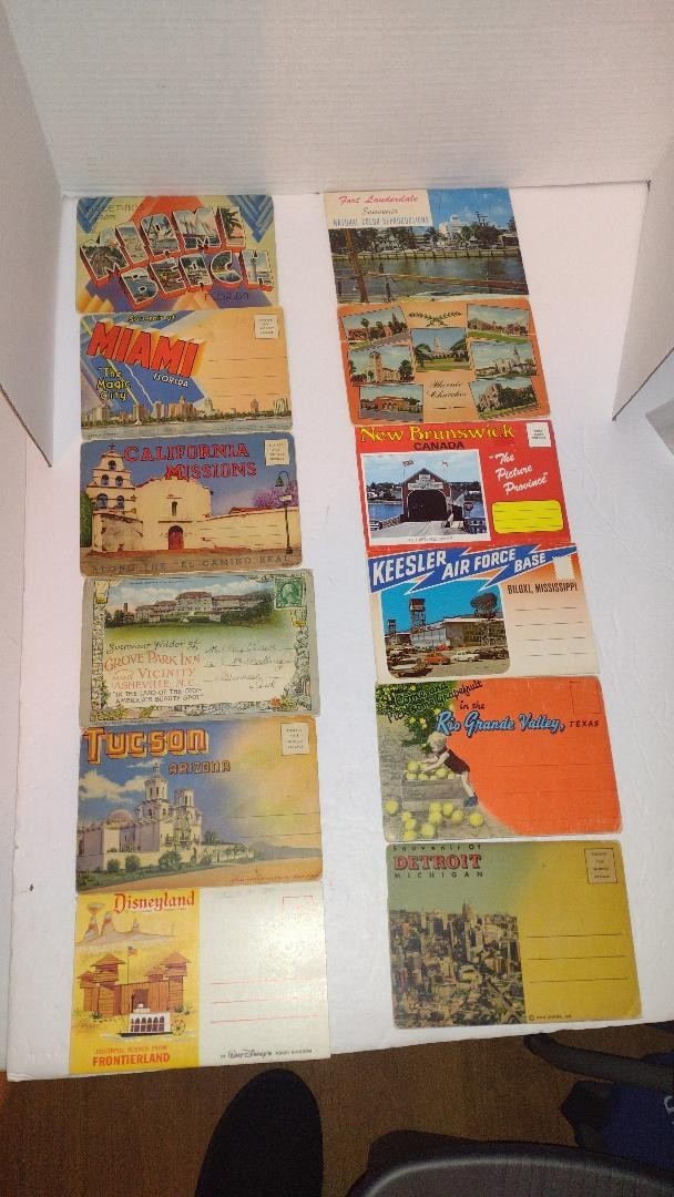 Lot of 12 Vintage Souvenir Postcard Folders – Tucson, Disneyland, Miami, Detroit Lot of 12 Vintage Souvenir Postcard Folders – Tucson, Disneyland, Miami, Detroit