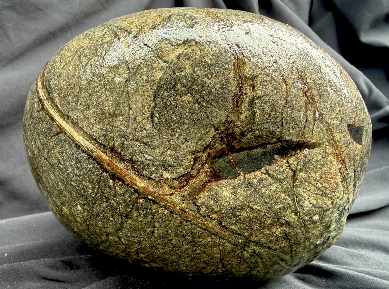 Massive Natural Veined River Stone Picasso Boulder Decorative Display Specimen