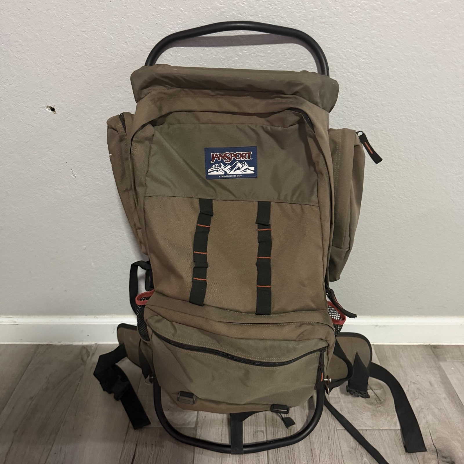 JanSport Scout 63L Backpack Green Hiking Pack Extermal Frame Camping