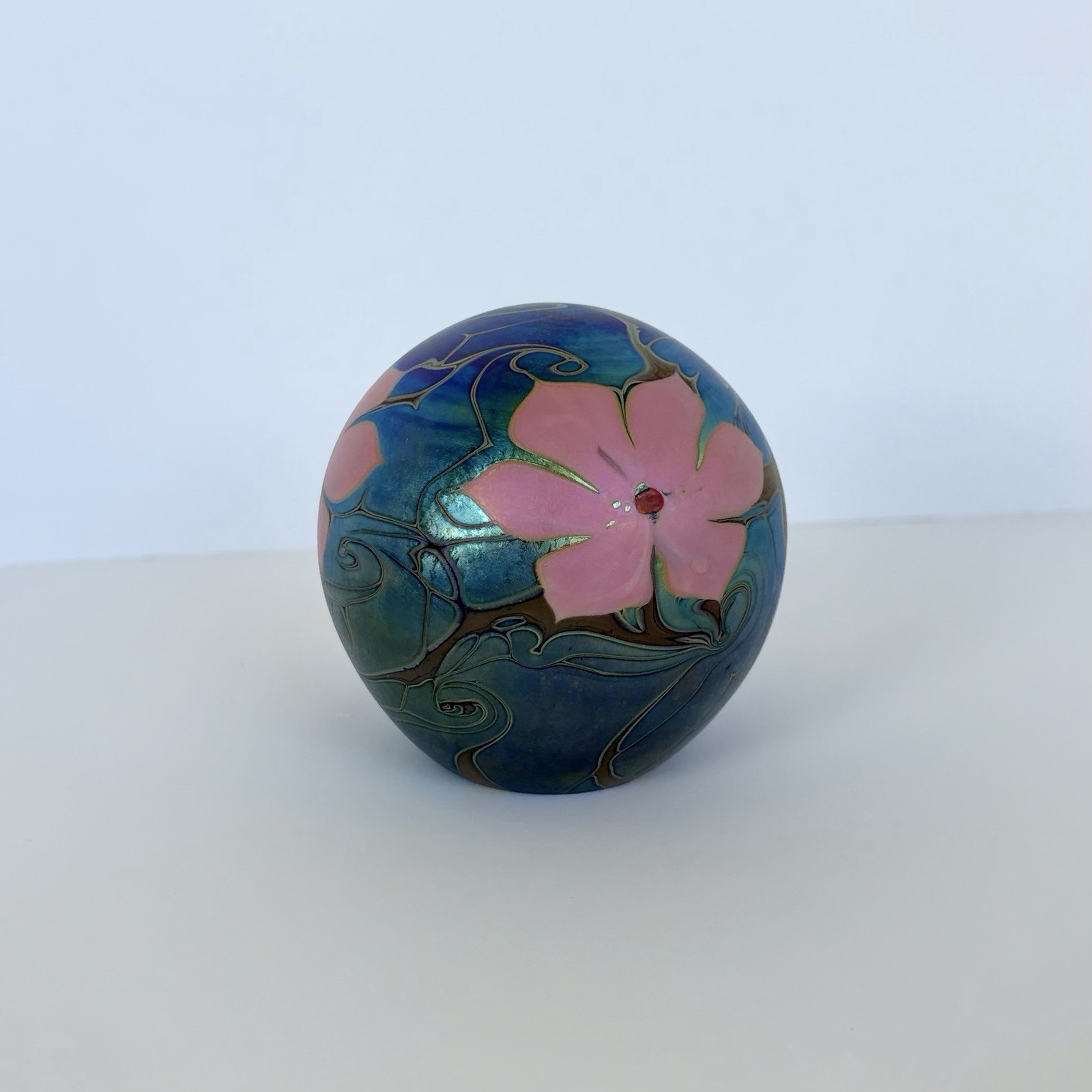Vintage Vandermark Aurene Art Glass Paperweight Signed Pulled Flowers Iridescent Vintage Vandermark Aurene Art Glass Paperweight Signed Pulled Flowers Iridescent