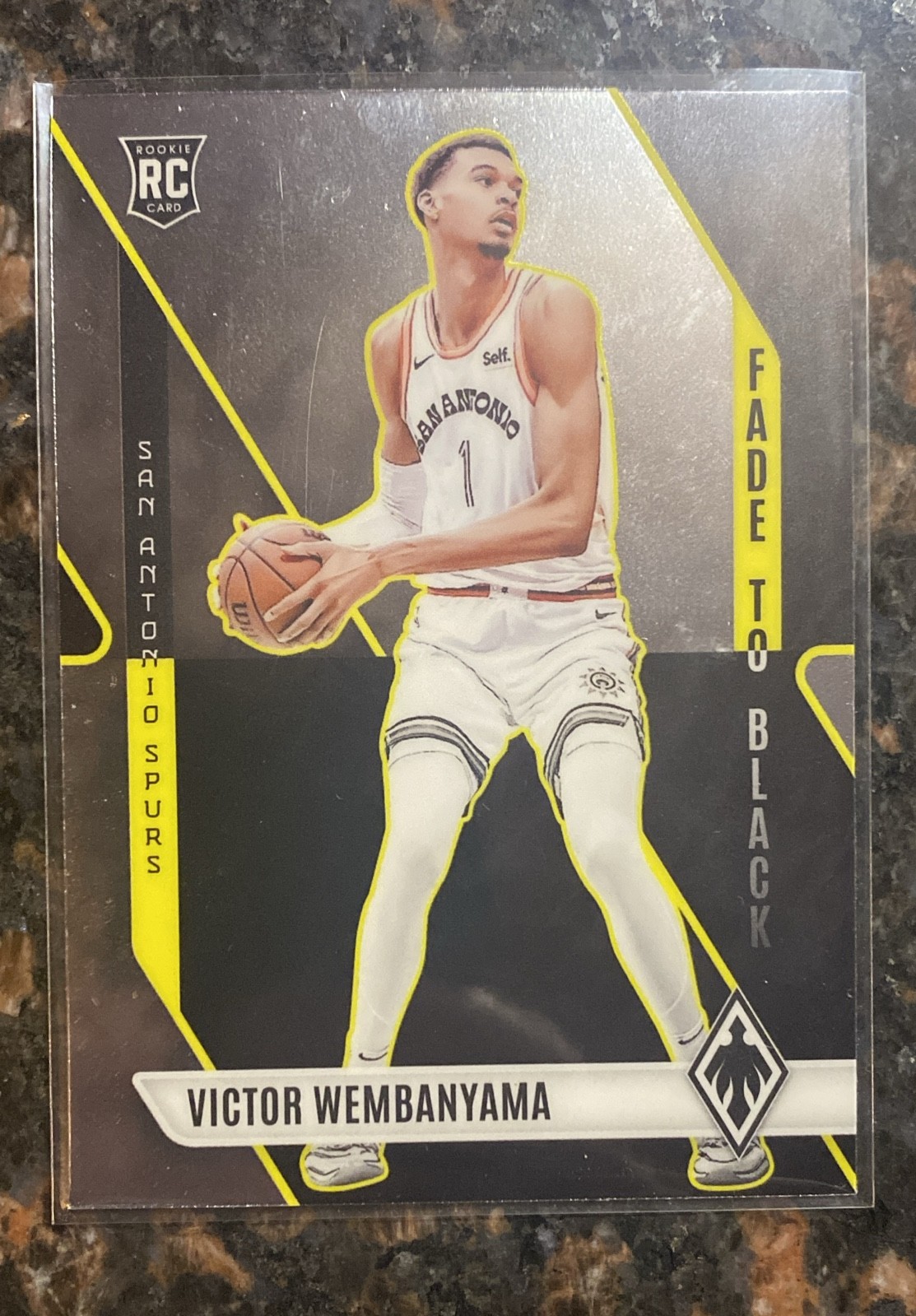 2023-24 Panini Phoenix - Fade to Black Victor Wembanyama #11 Silver (RC) 2023-24 Panini Phoenix - Fade to Black Victor Wembanyama #11 Silver (RC)