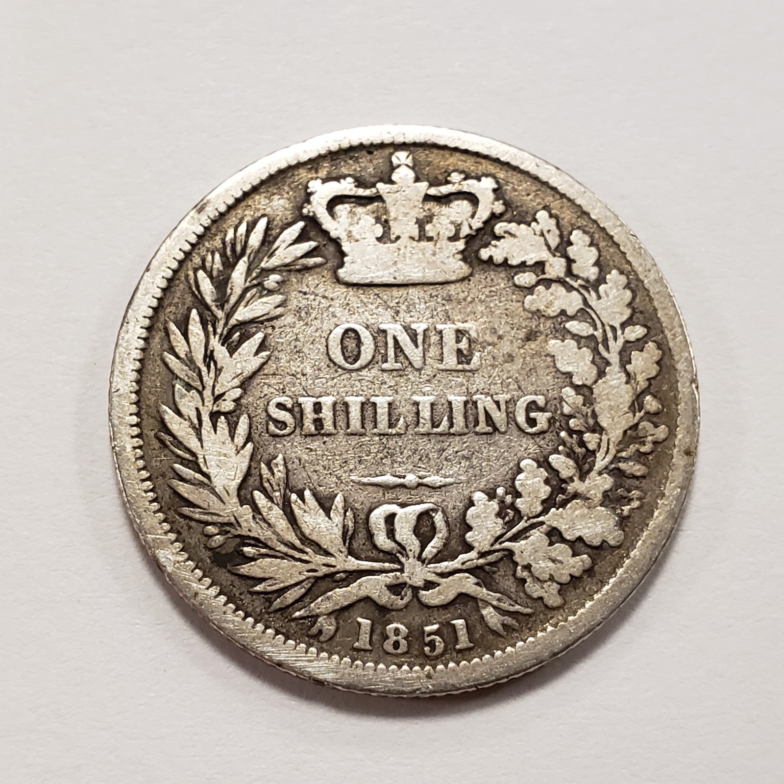 1851 Great Britain Shilling Silver .1682 ASW - Key Date - KM734.1 - Q6352