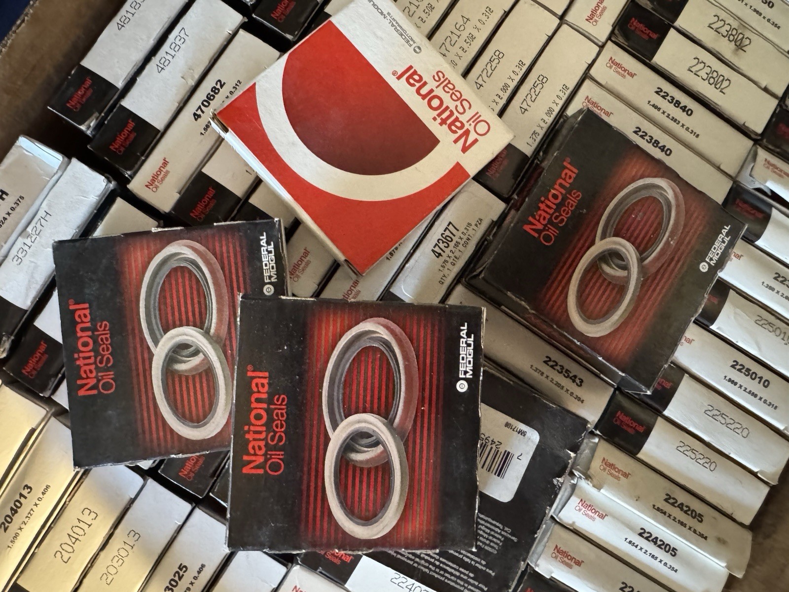 WHOLESALE LOT - NEW Assorted National Oil Seals WHOLESALE LOT - NEW Assorted National Oil Seals