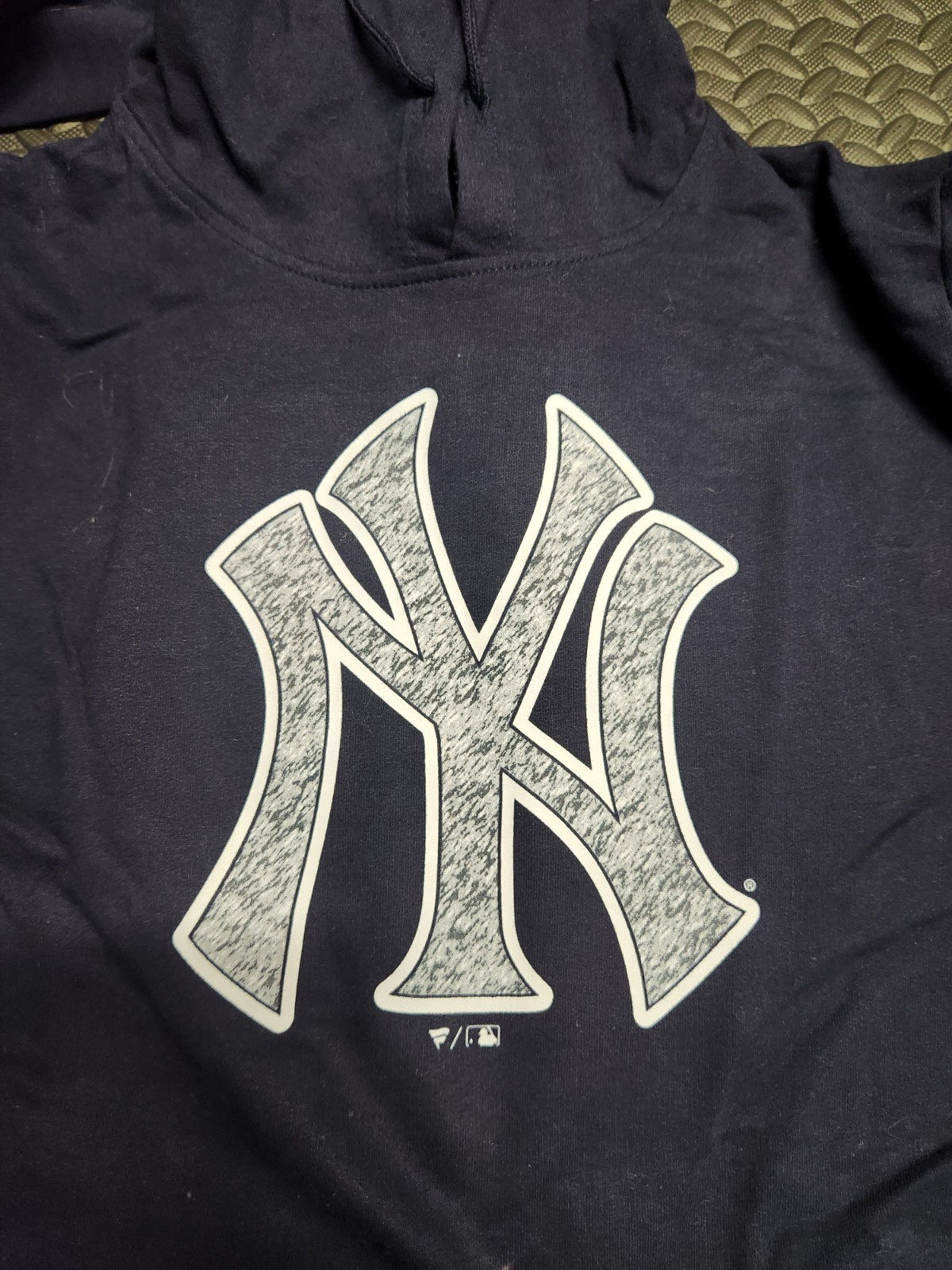 Fanatics New York Yankees MLB Navy Pullover Hoodie Sweatshirt Size Men\'s Large Fanatics New York Yankees MLB Navy Pullover Hoodie Sweatshirt Size Men\'s Large