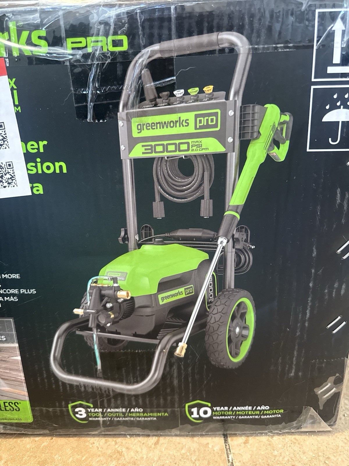 Greenworks Pro 3000 PSI 2.0 GPM Brushless Electric Pressure Washer Combo Greenworks Pro 3000 PSI 2.0 GPM Brushless Electric Pressure Washer Combo