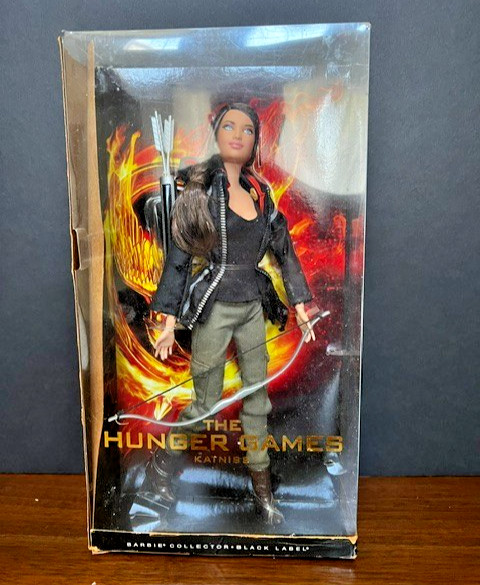 The Hunger Games KATNISS Doll Barbie Collector Black Label 2012 The Hunger Games KATNISS Doll Barbie Collector Black Label 2012