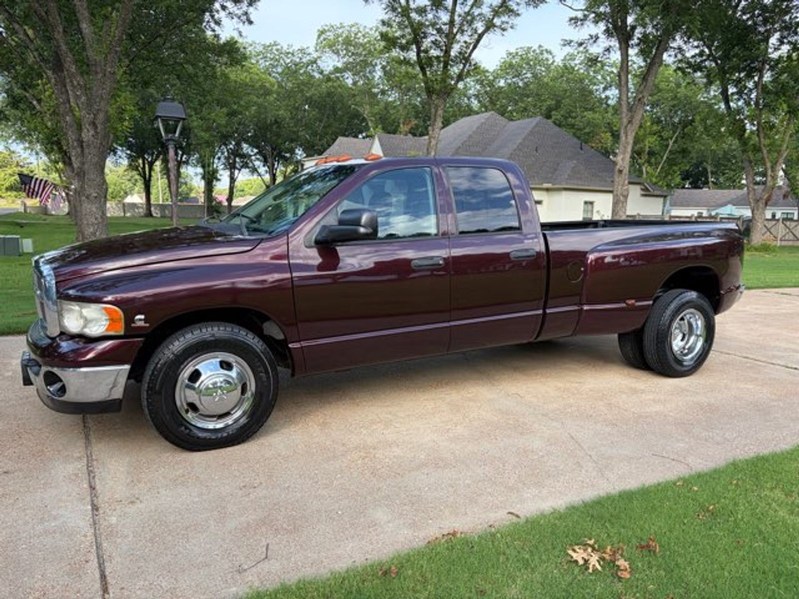 2004 Dodge Ram 3500 Dually SLT Quad Cab w/Cummins Diesel  Only 48k Miles